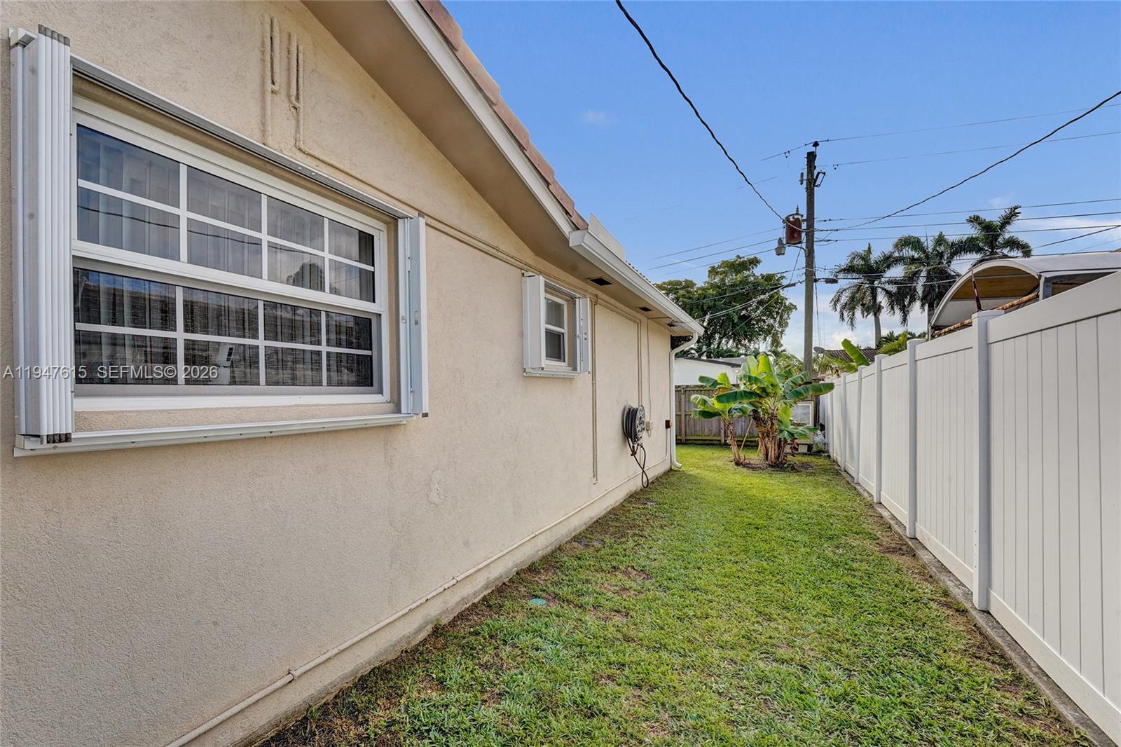 230 SE 4th St