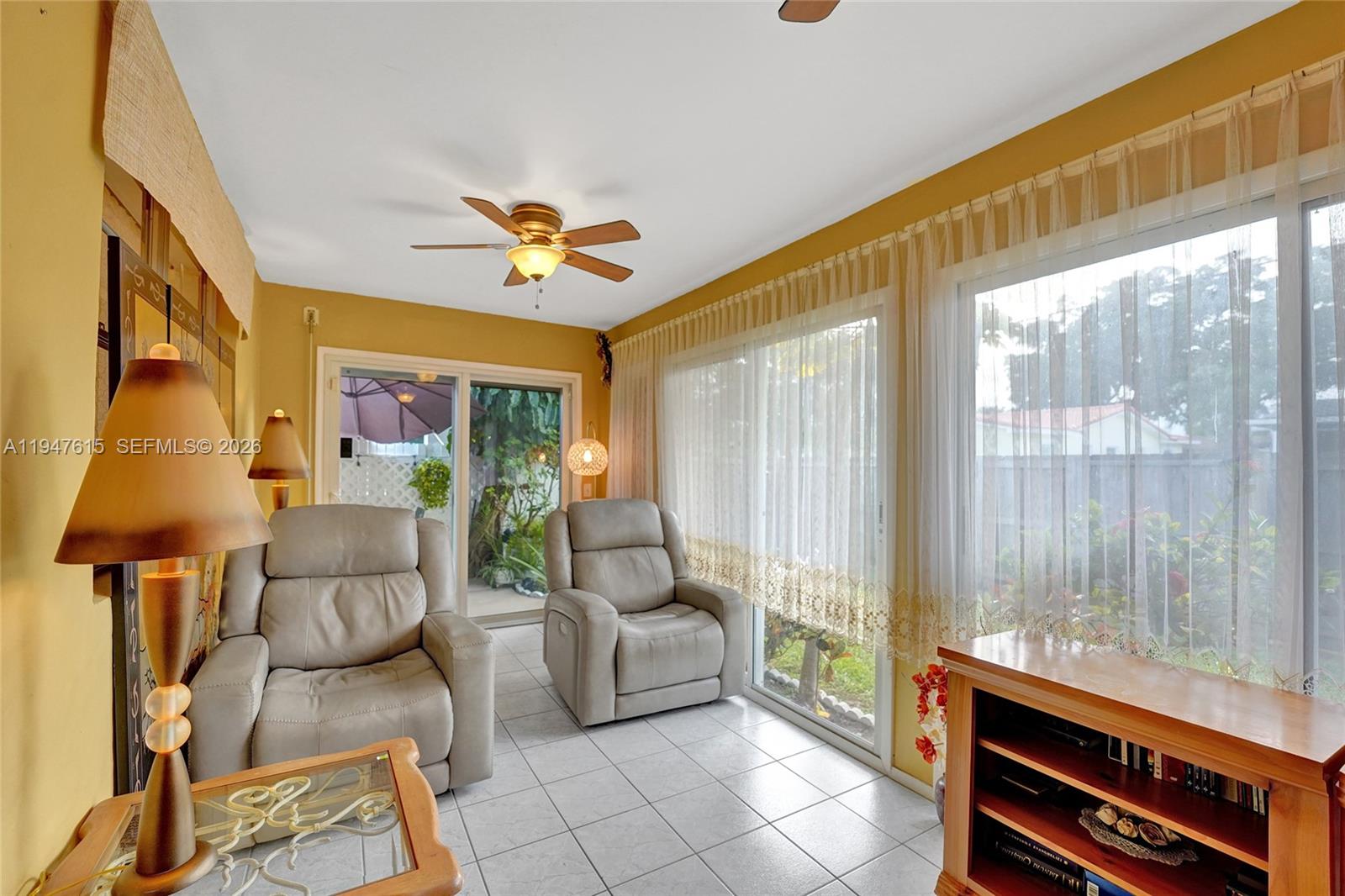 230 SE 4th St