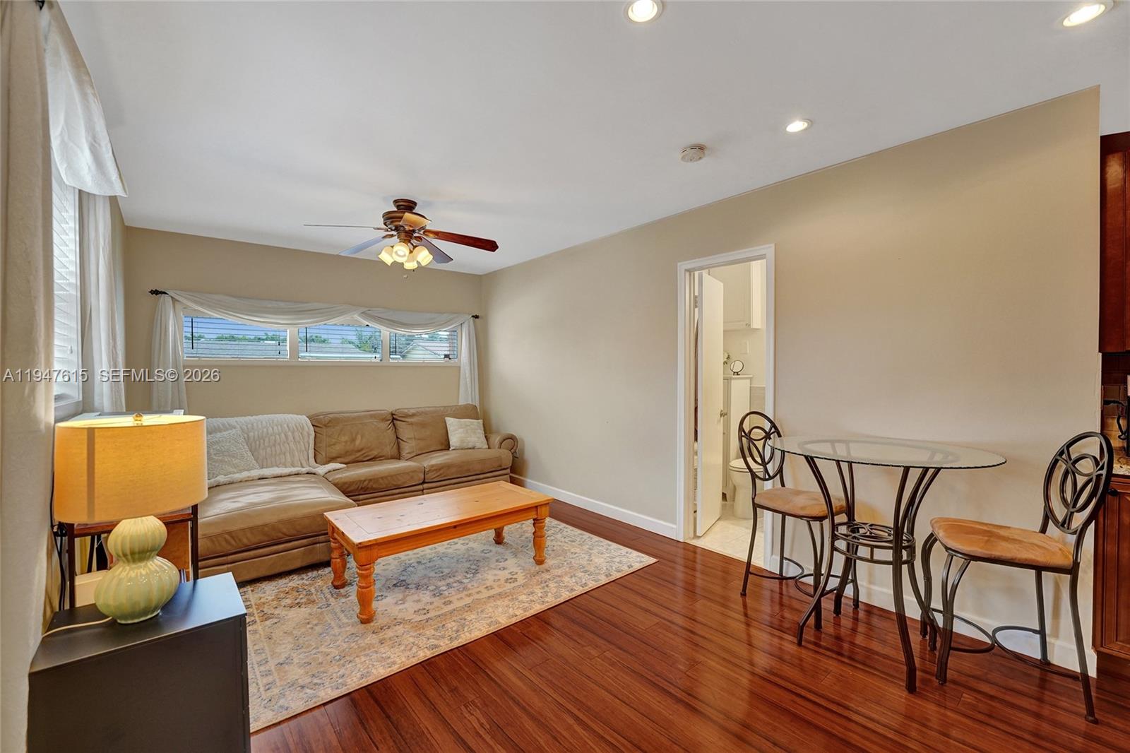 230 SE 4th St