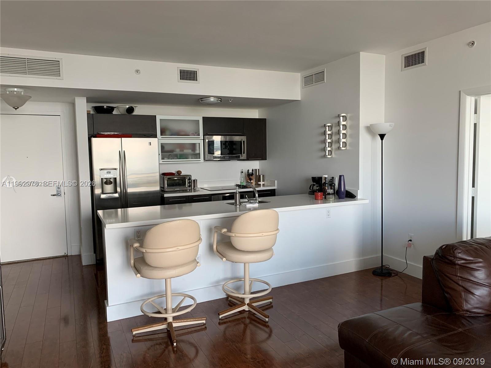 90 SW 3rd St # 4008
