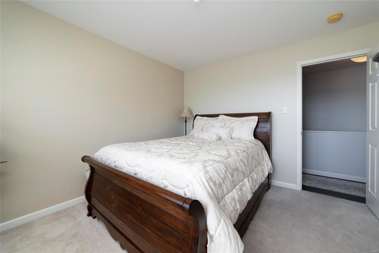 552 Bluffs View Court