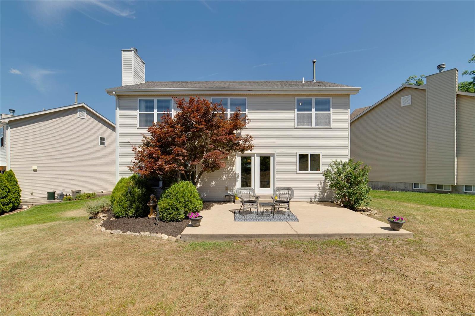 552 Bluffs View Court