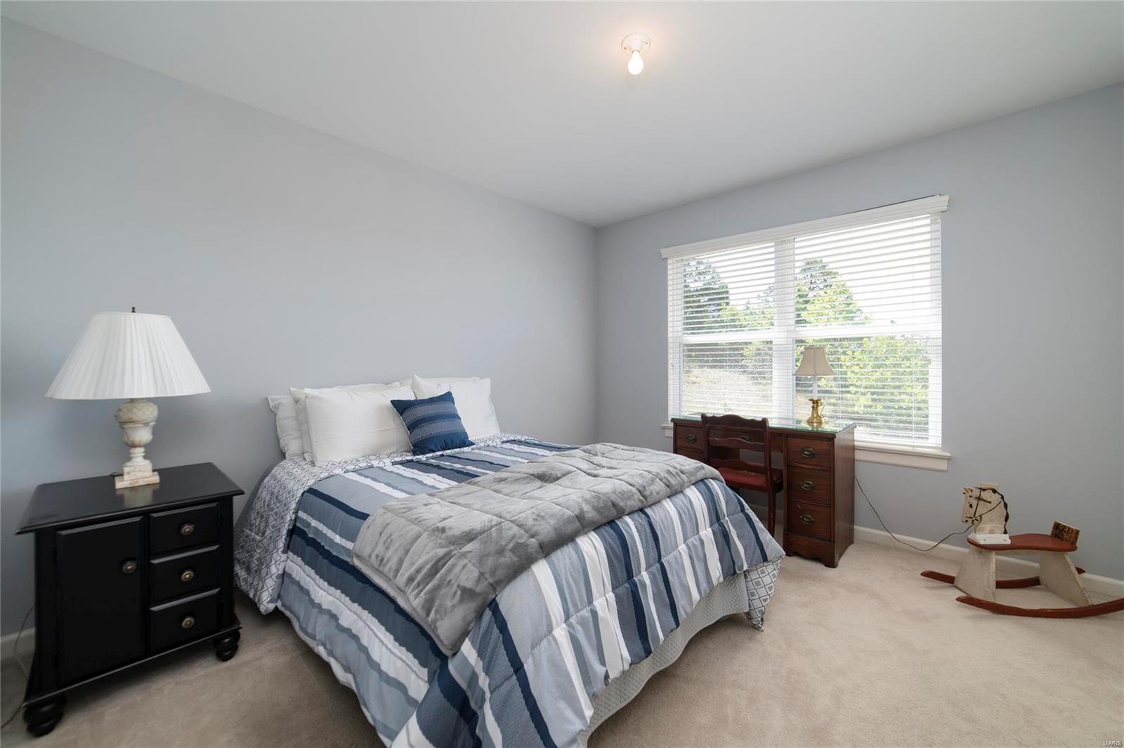 552 Bluffs View Court