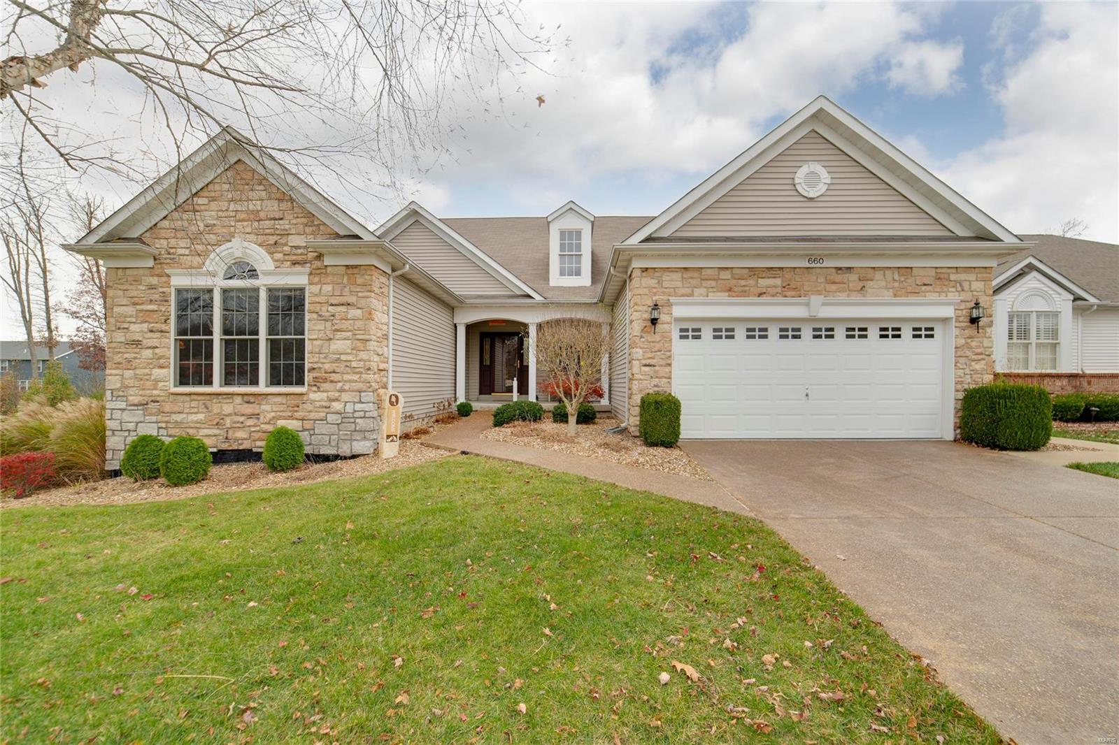 660 Falconcrest Drive