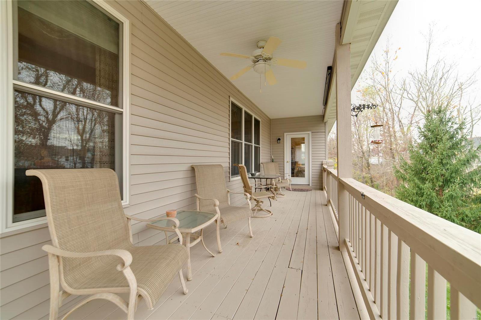 660 Falconcrest Drive