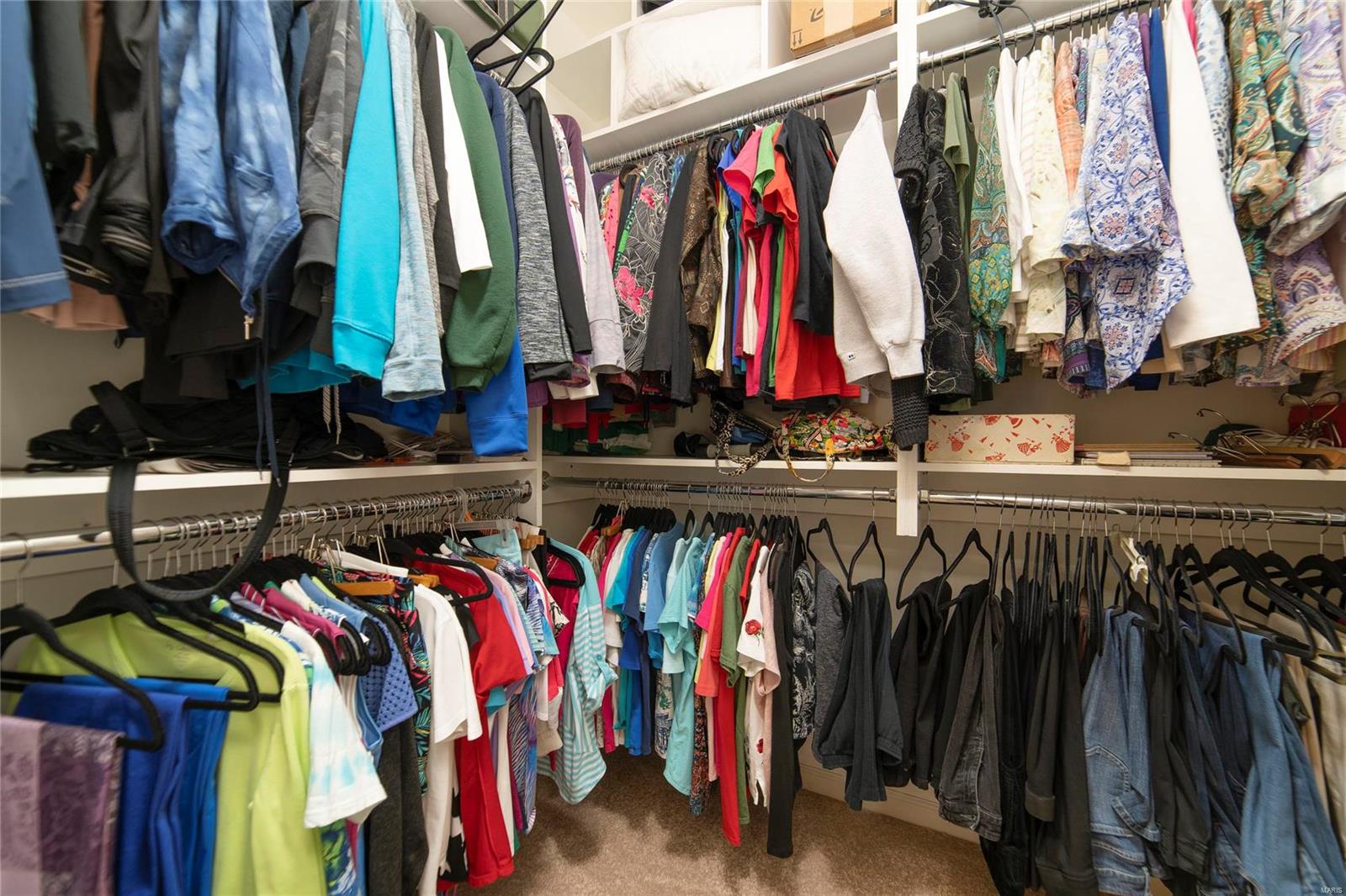 660 Falconcrest Drive