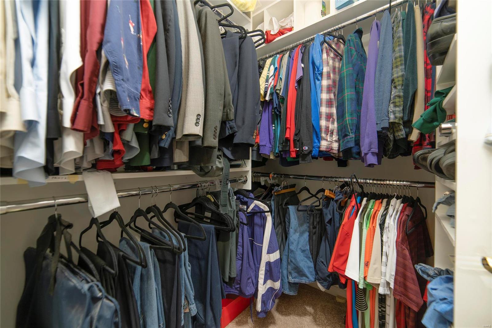 660 Falconcrest Drive