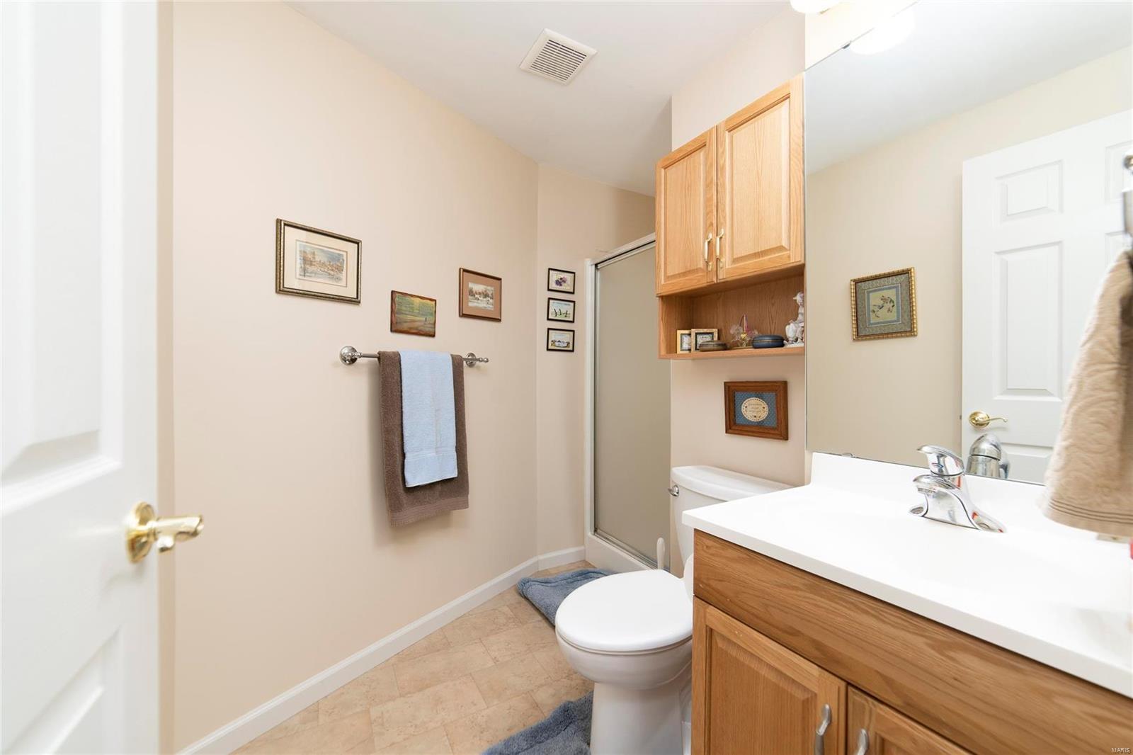 660 Falconcrest Drive