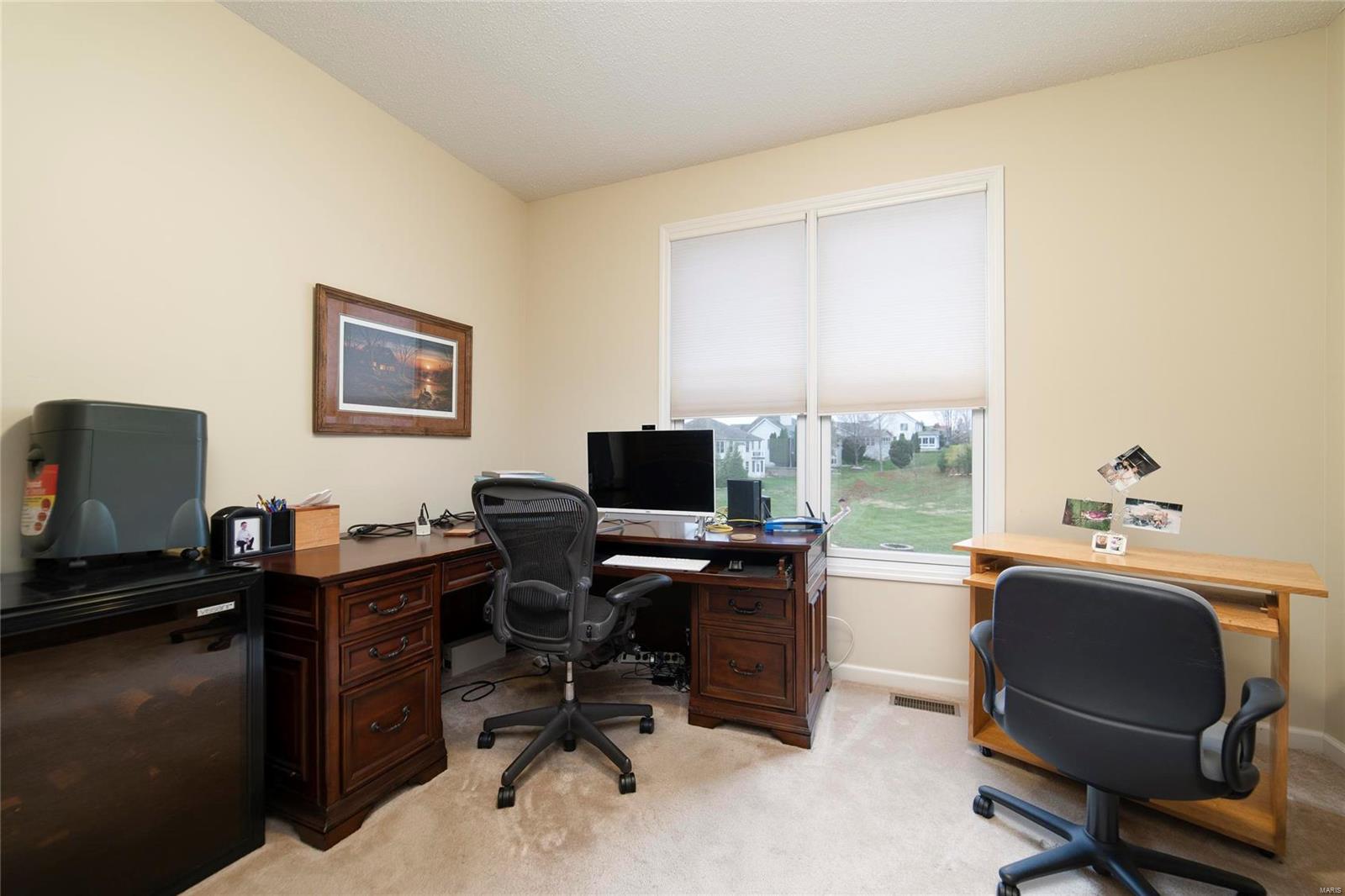 660 Falconcrest Drive