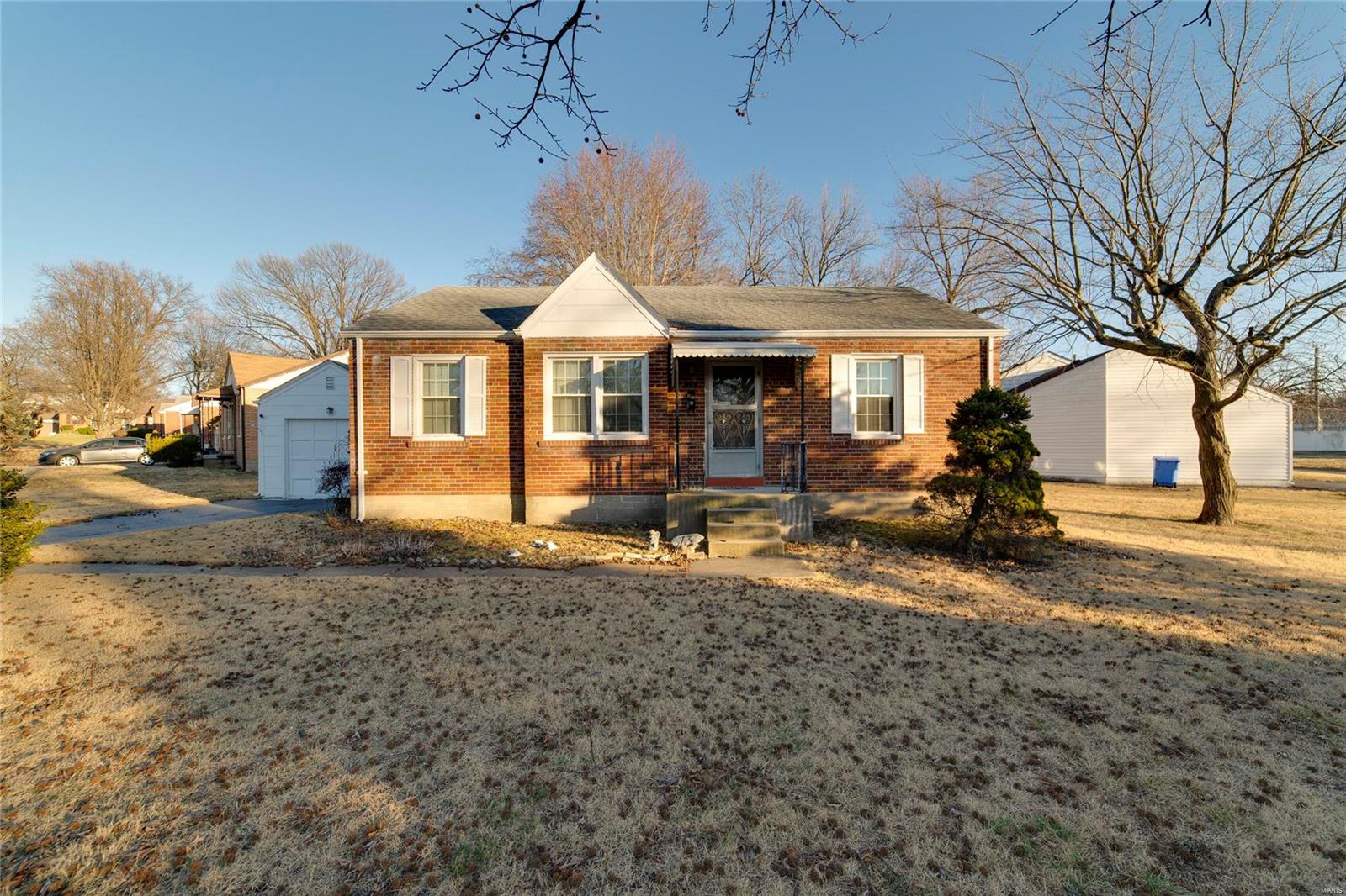 13 Saint Thomas Court