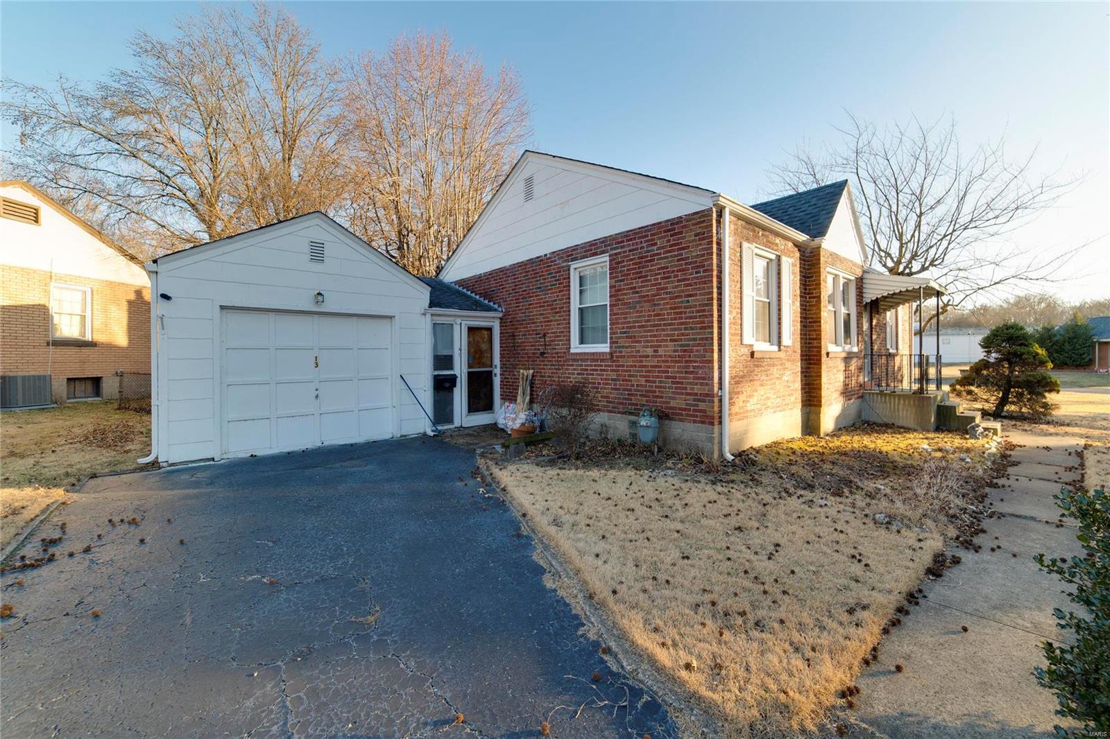 13 Saint Thomas Court