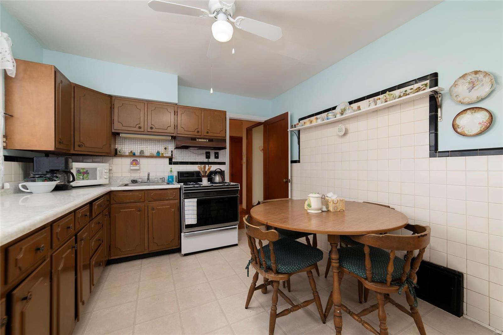 13 Saint Thomas Court