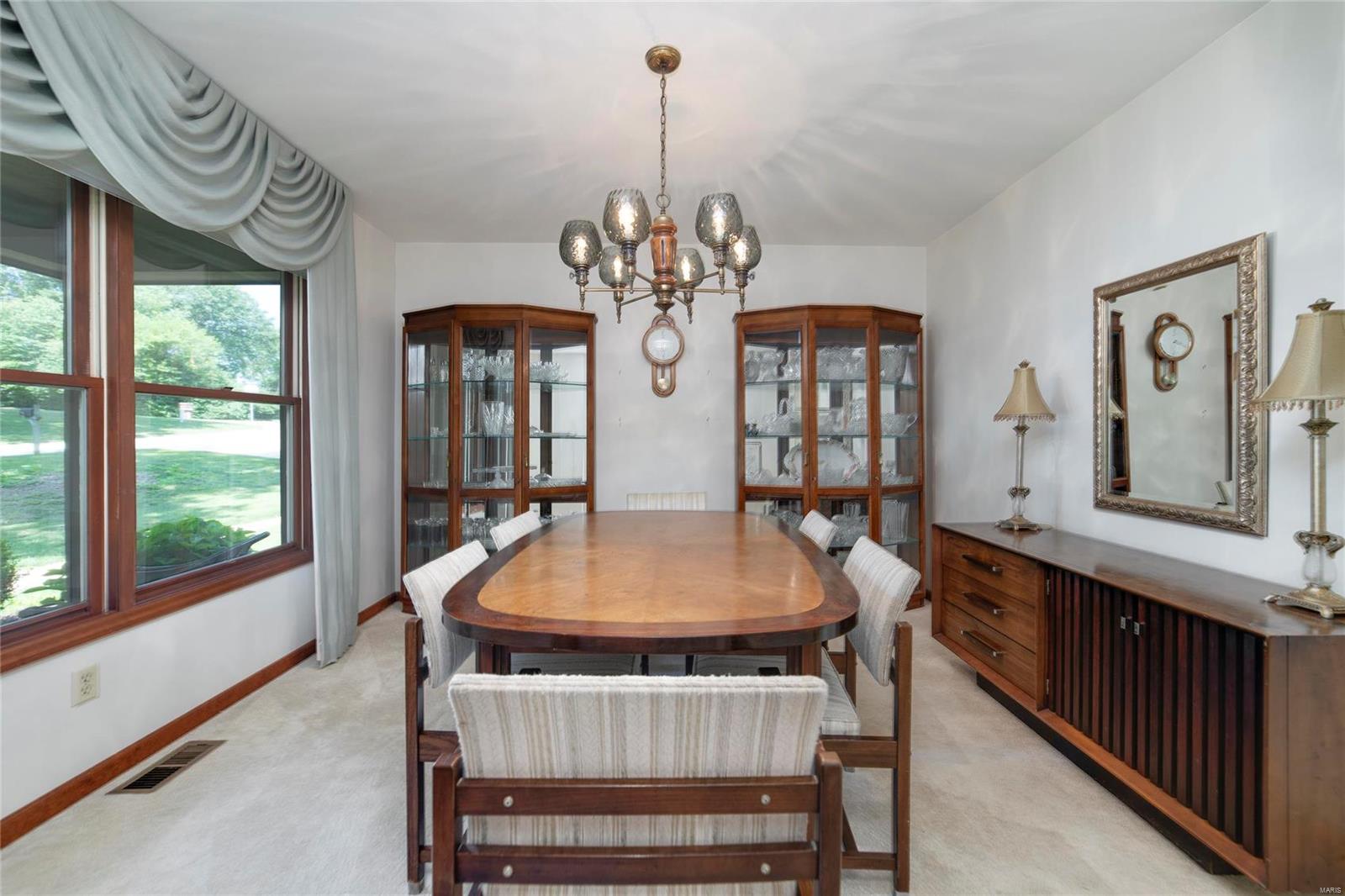 2932 Greenleaf Drive