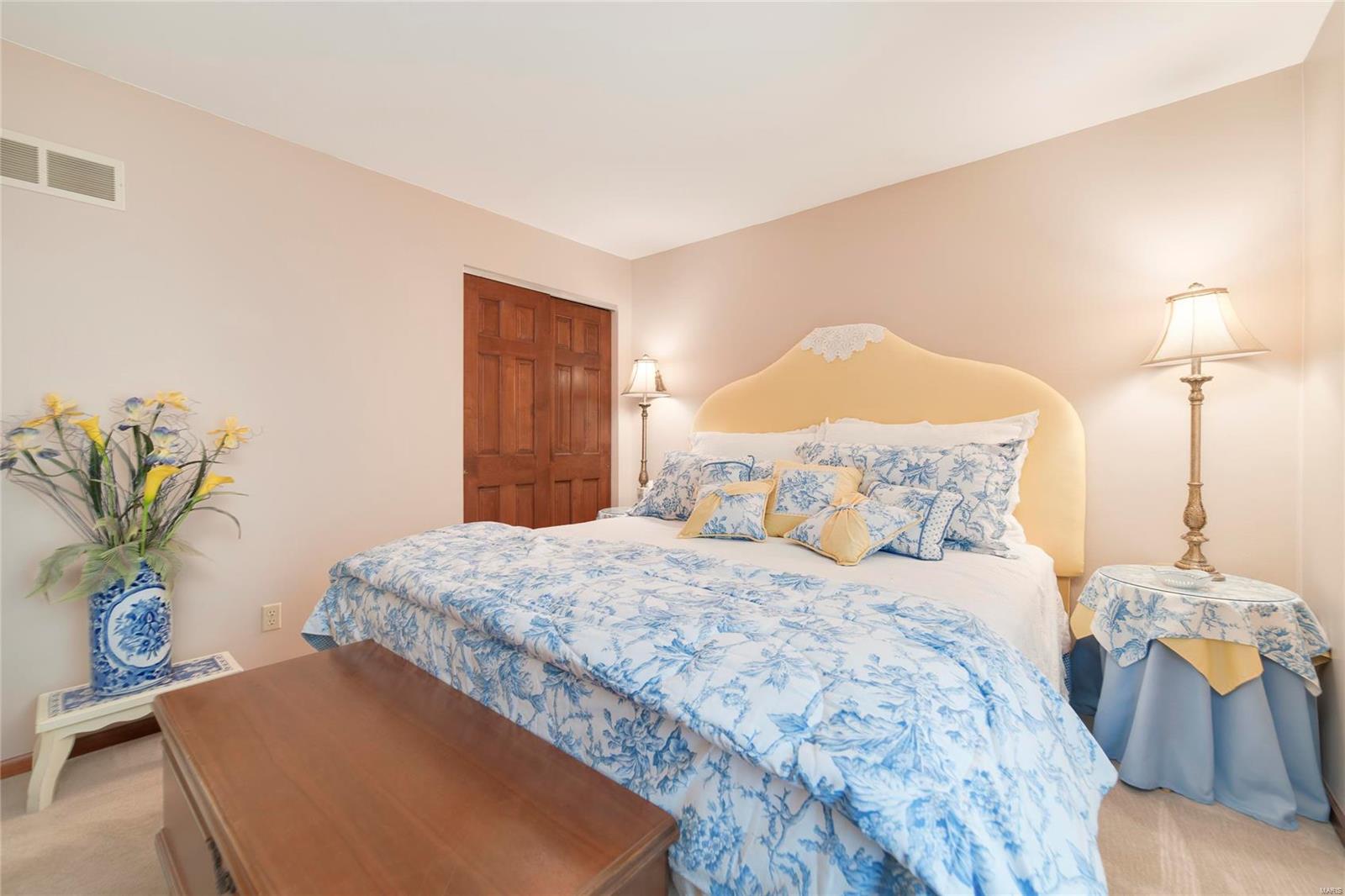 2932 Greenleaf Drive