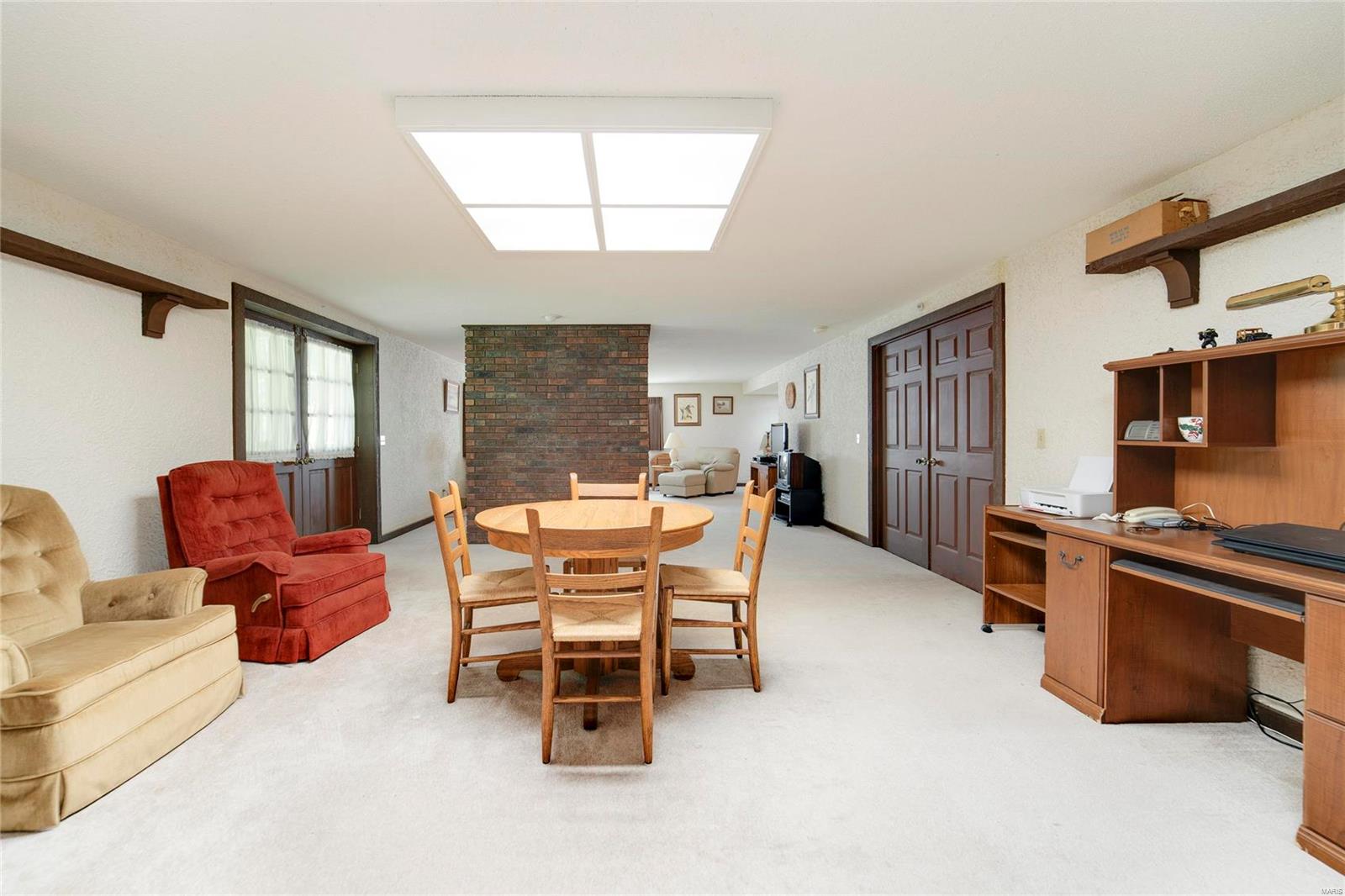 2932 Greenleaf Drive