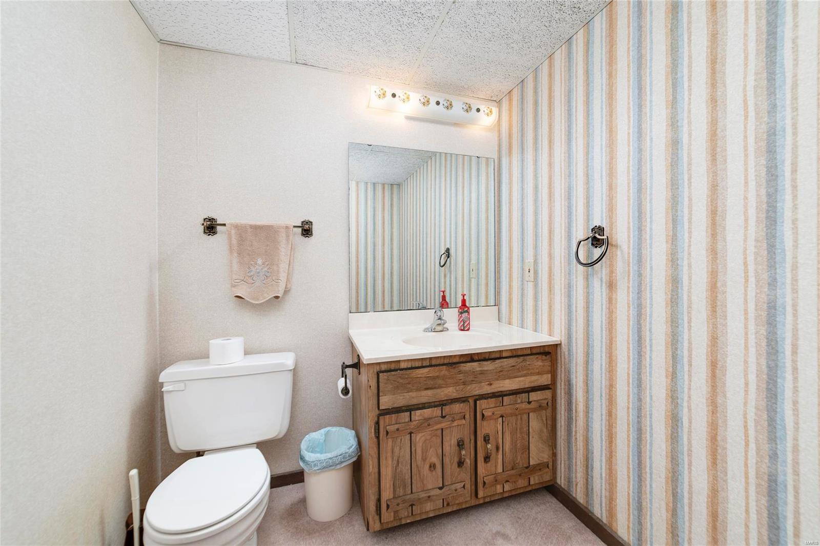 2932 Greenleaf Drive