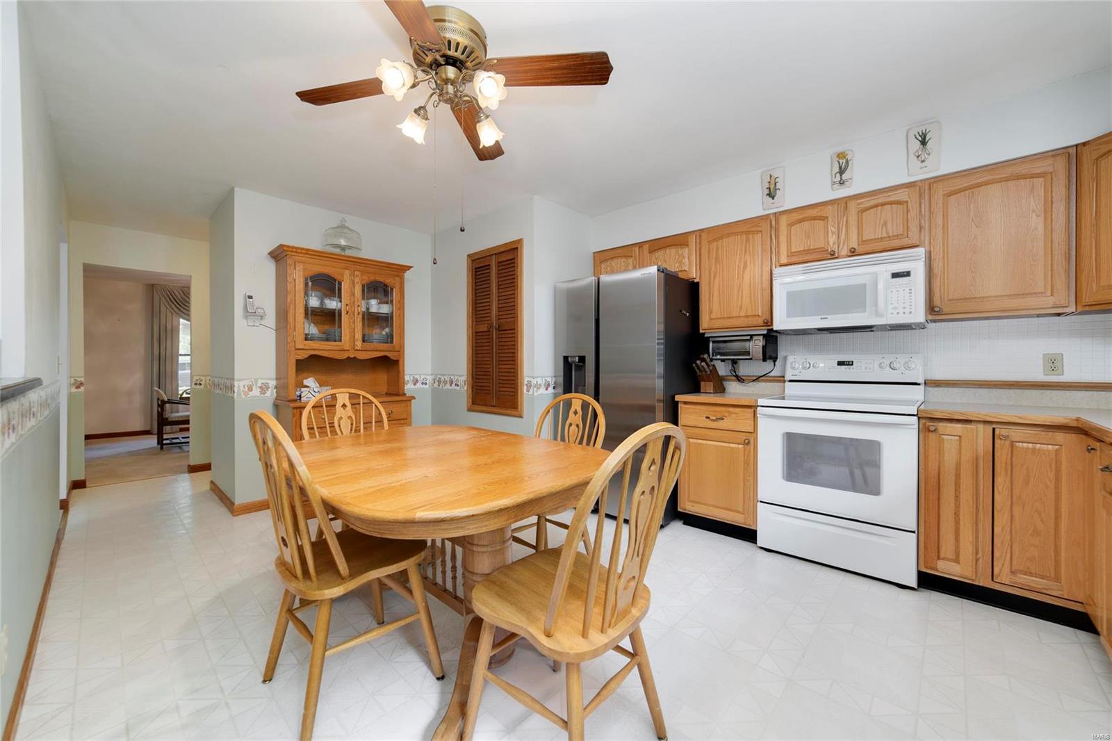 2932 Greenleaf Drive