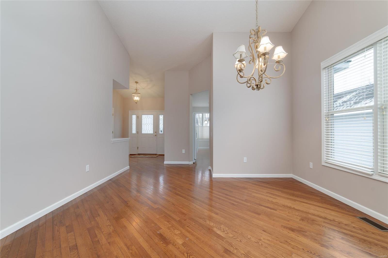 664 Falconcrest Drive