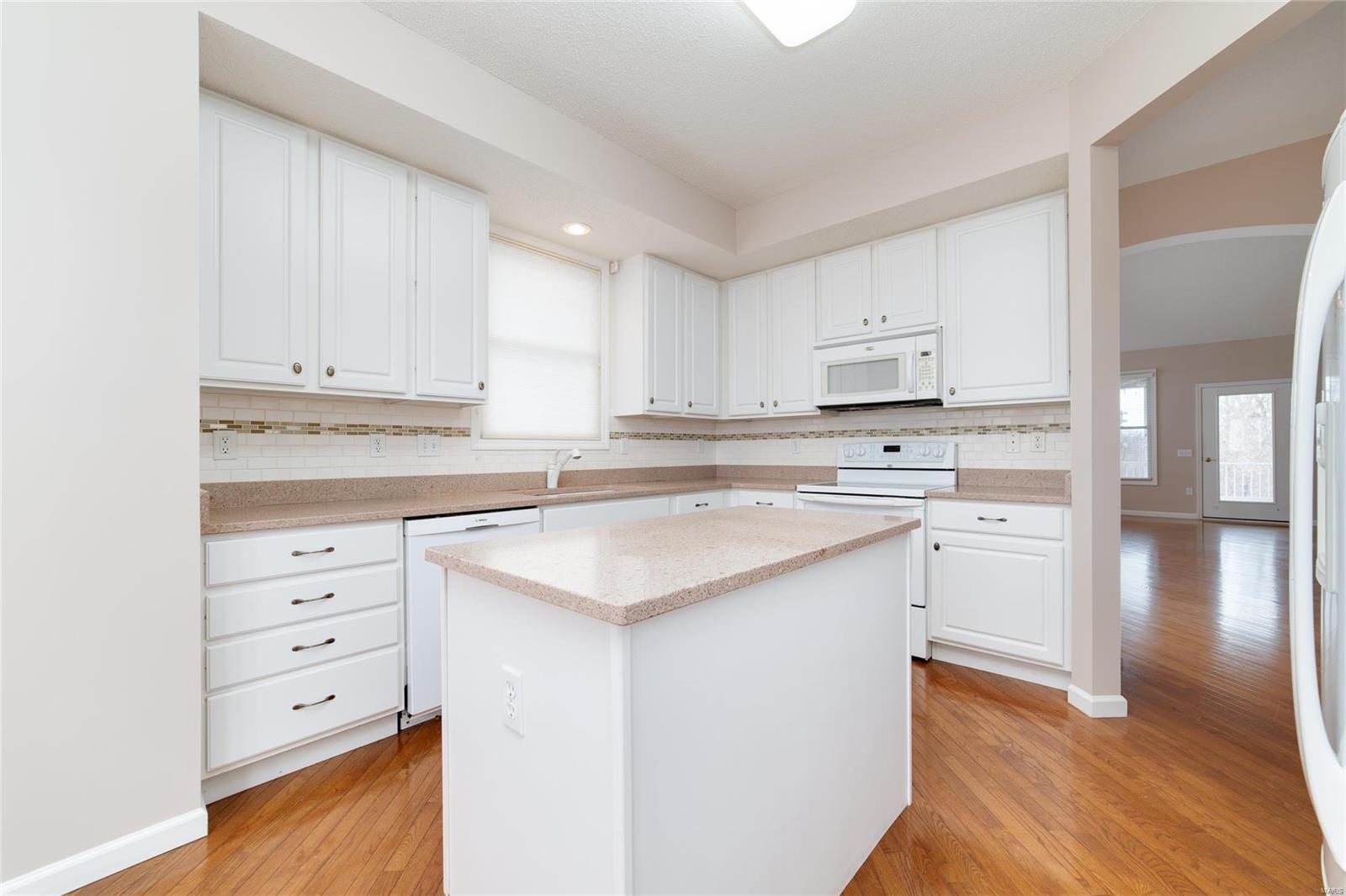 664 Falconcrest Drive