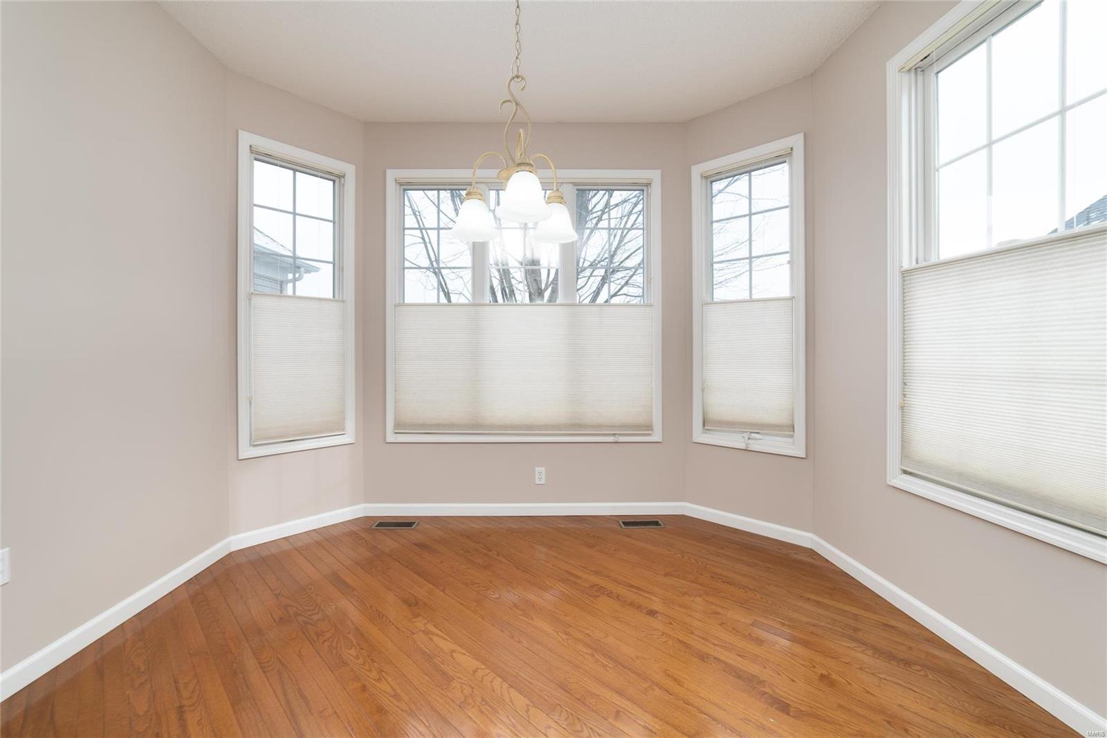 664 Falconcrest Drive