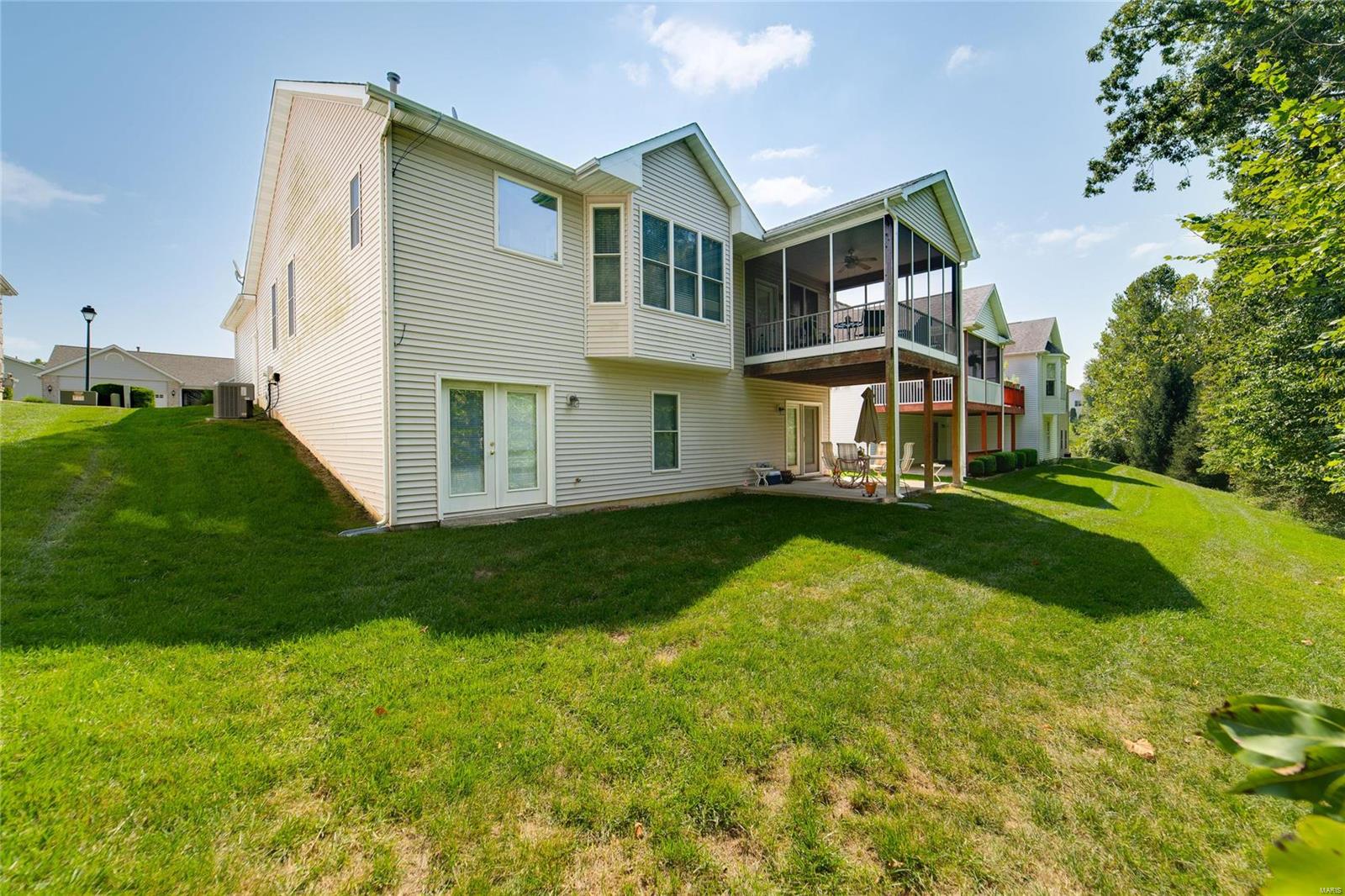 664 Falconcrest Drive