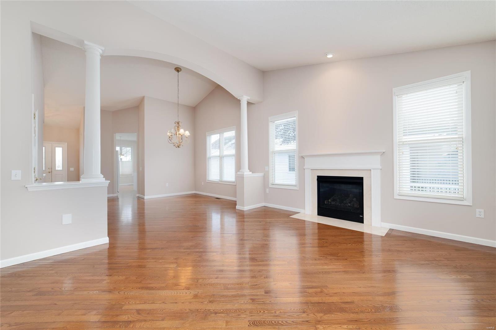 664 Falconcrest Drive