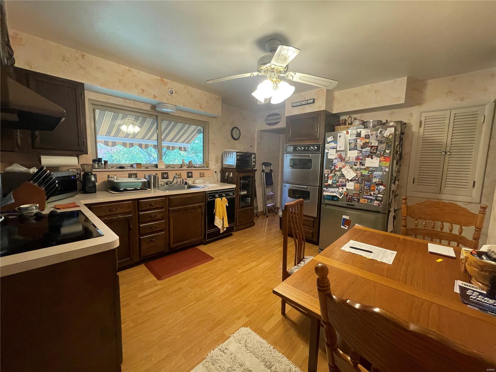 20 Country Squire Court