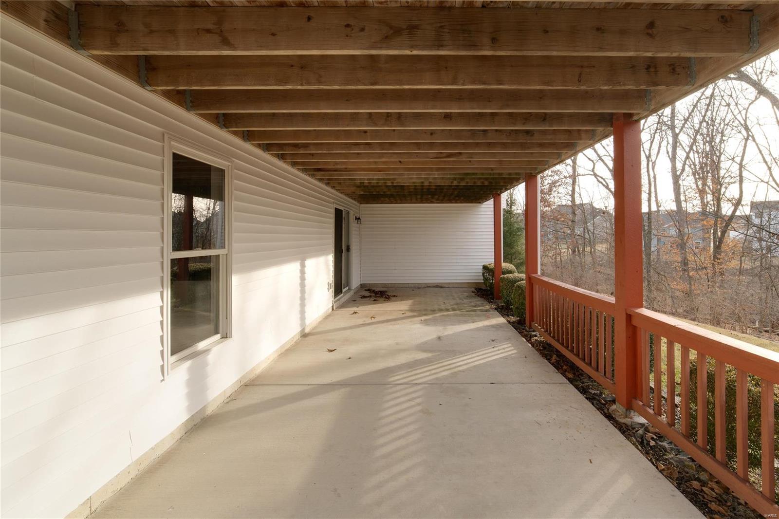 662 Falconcrest Drive