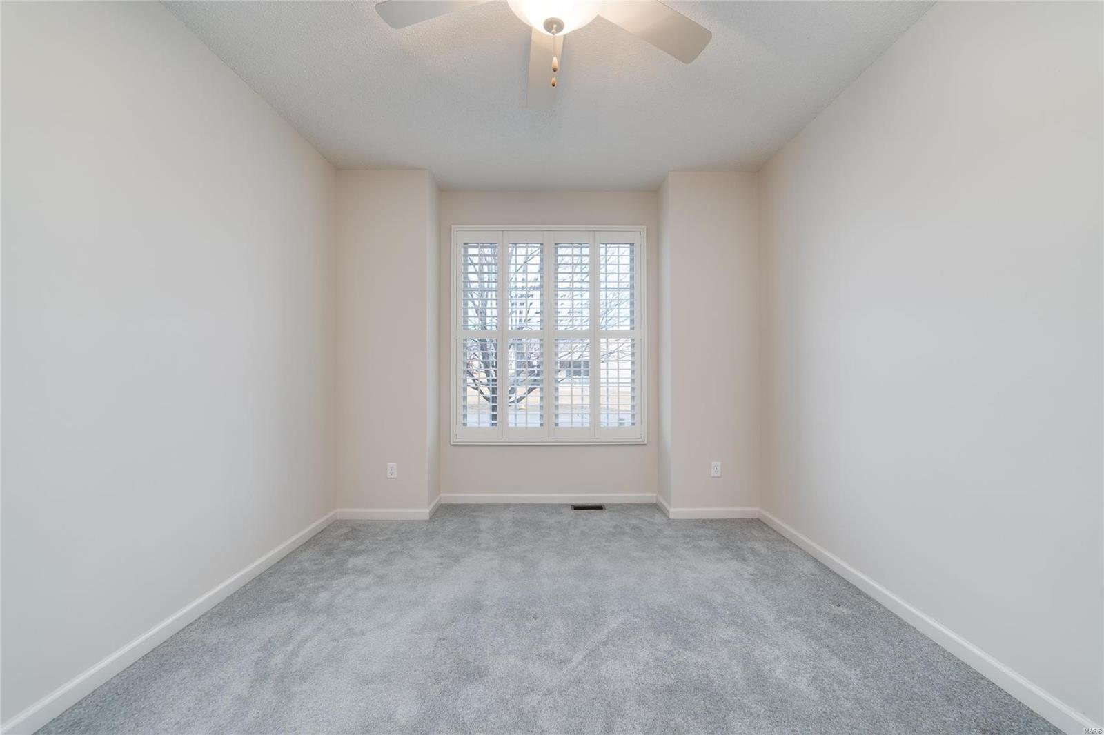 662 Falconcrest Drive