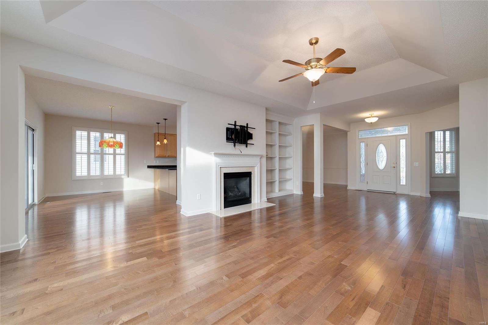 662 Falconcrest Drive