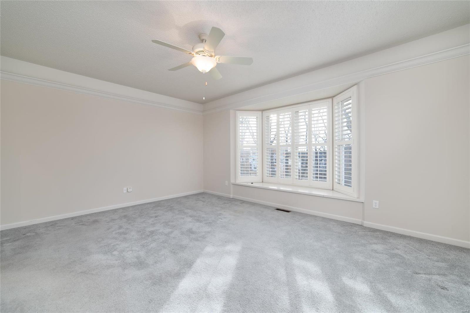 662 Falconcrest Drive