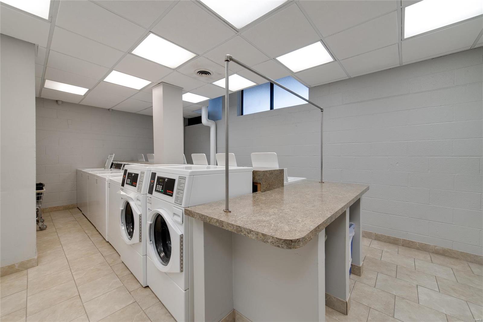 4466 W Pine Boulevard Unit: 13F