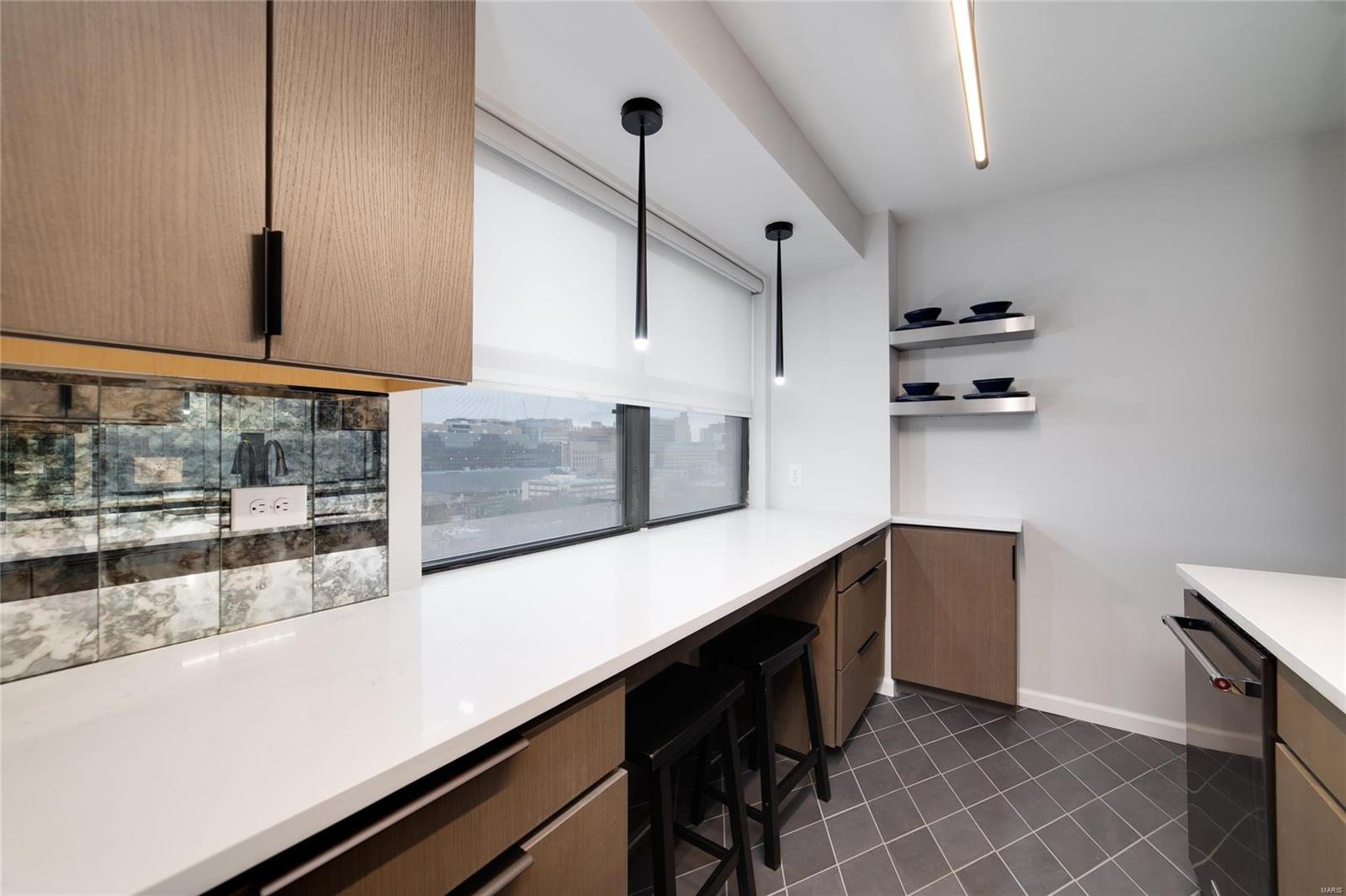 4466 W Pine Boulevard Unit: 13F