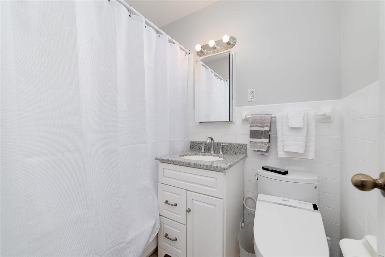 4466 W Pine Boulevard Unit: 13F