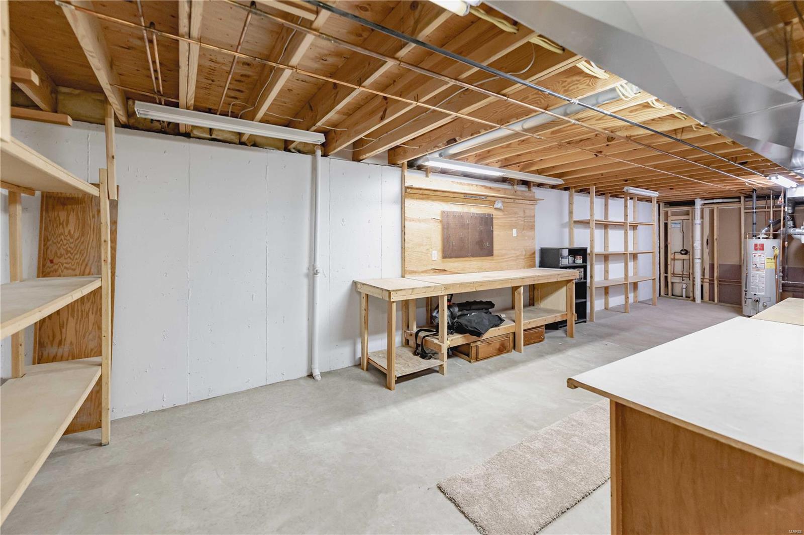 8 Locust Hills Court