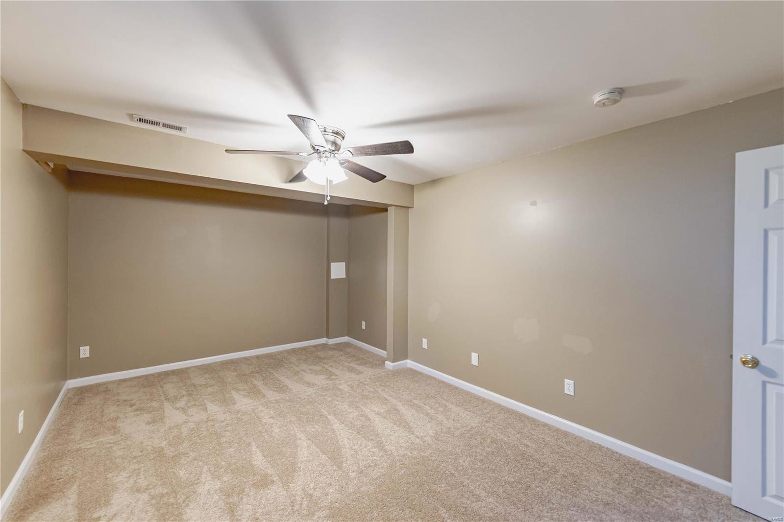 8 Locust Hills Court