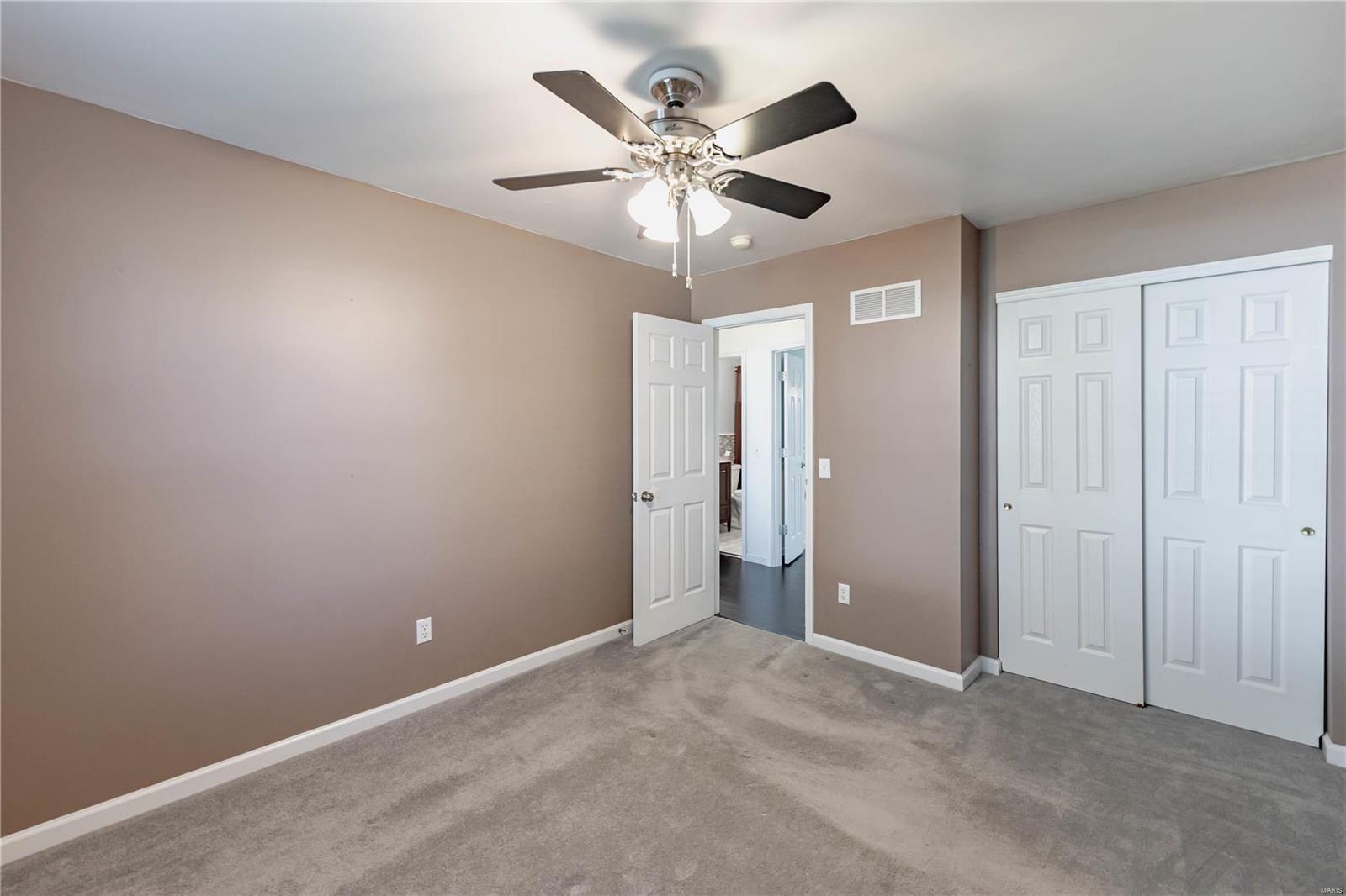 8 Locust Hills Court