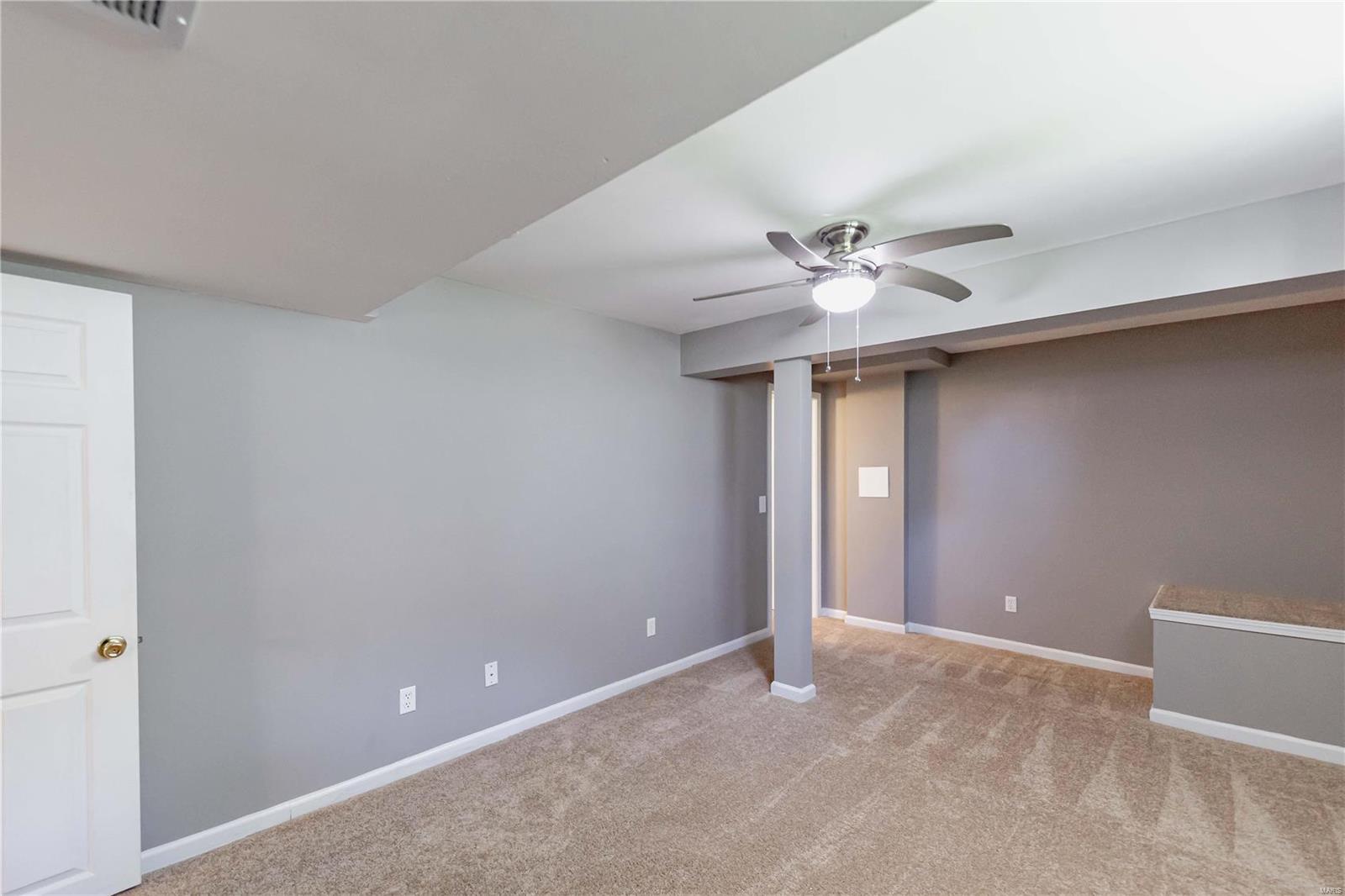 8 Locust Hills Court