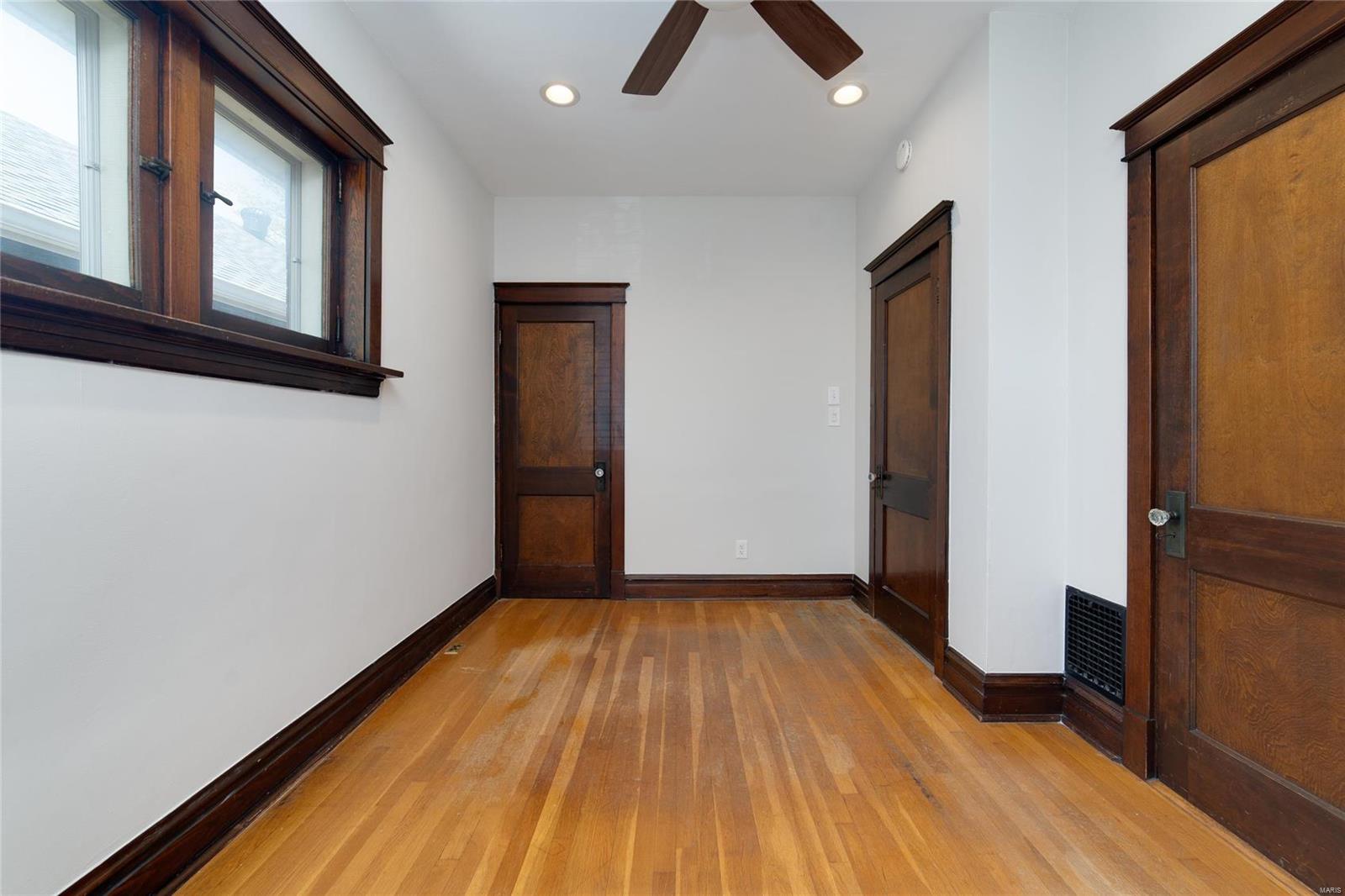 5412 Eichelberger Street