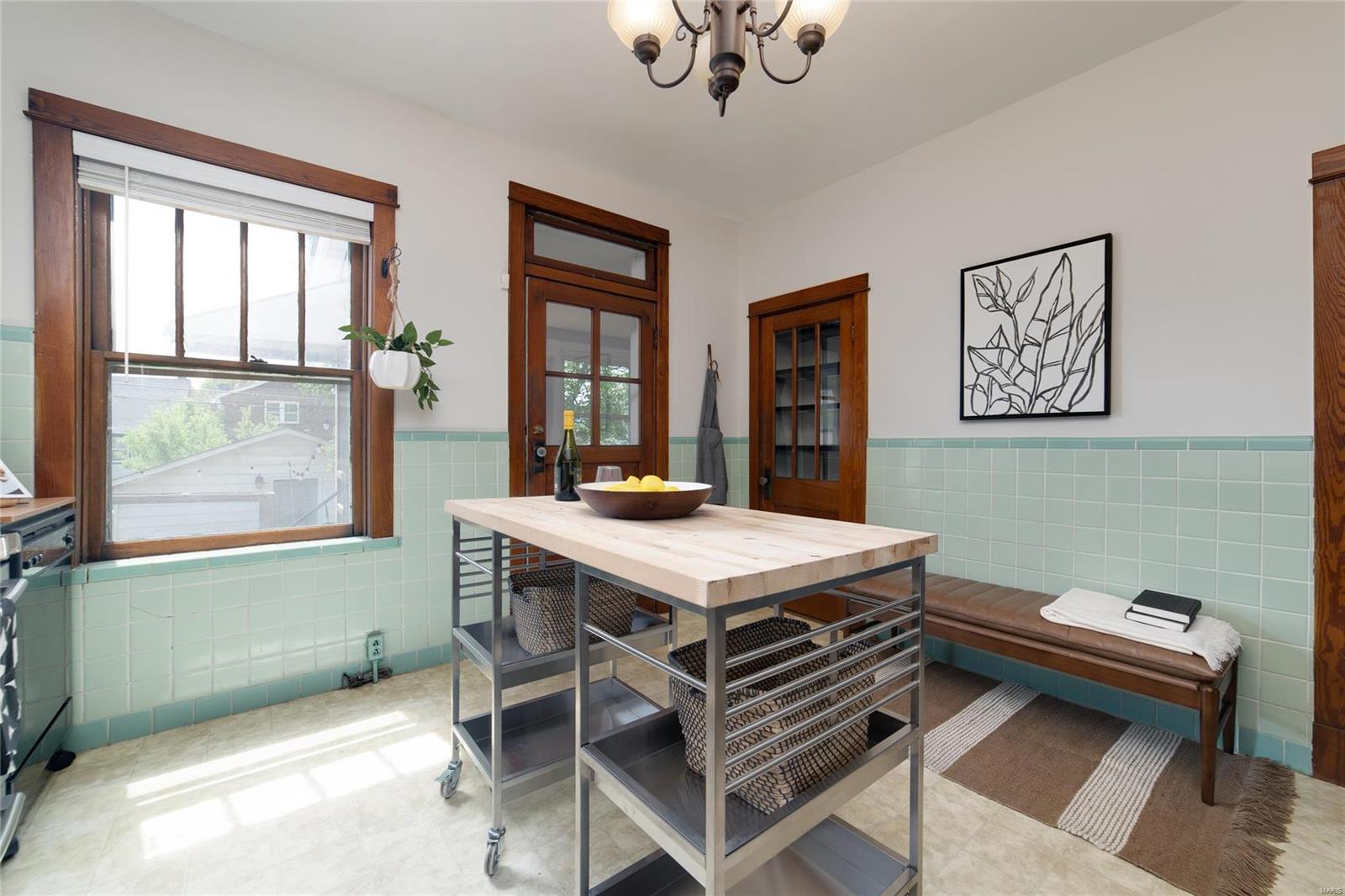 5412 Eichelberger Street