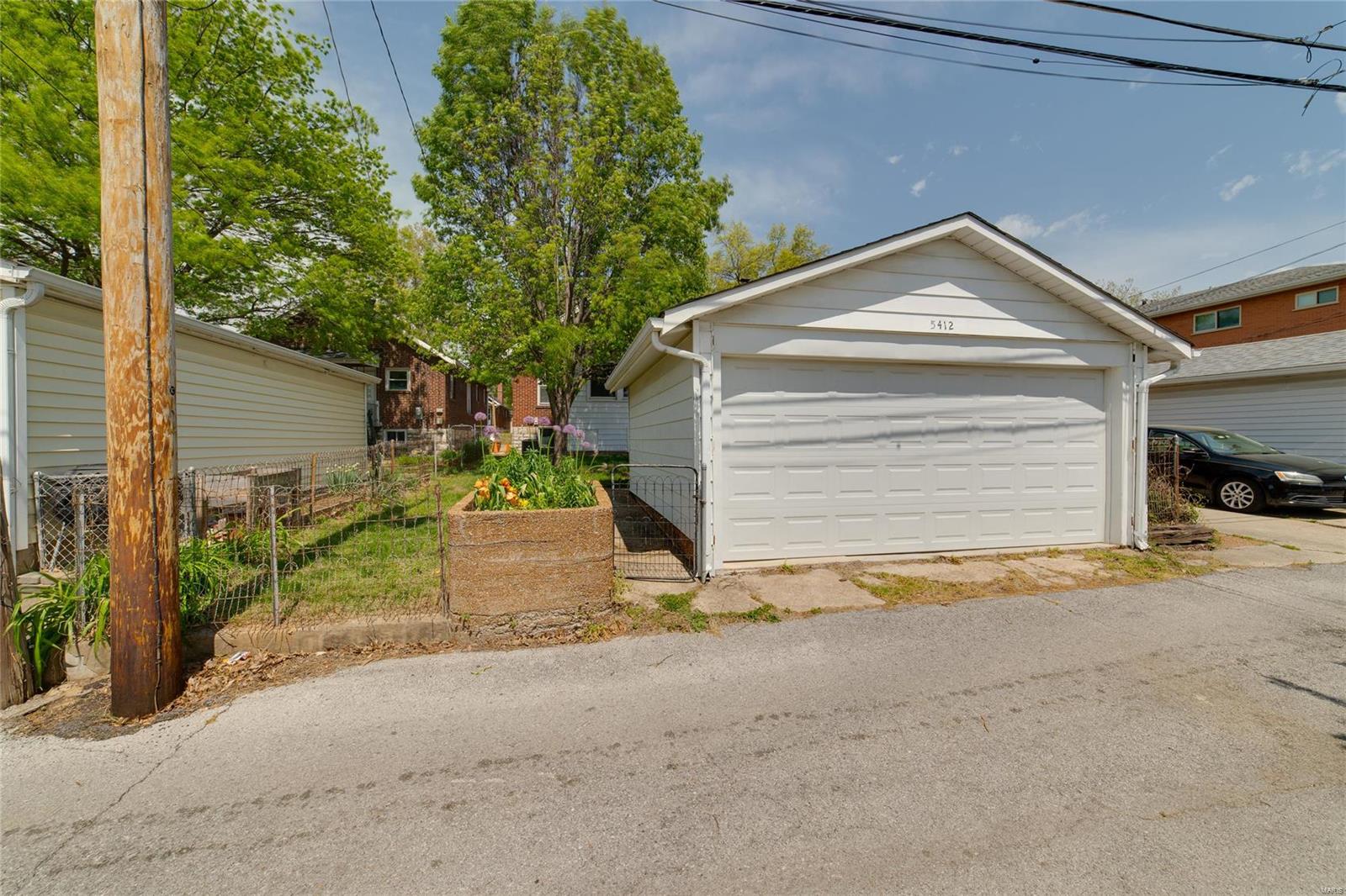 5412 Eichelberger Street