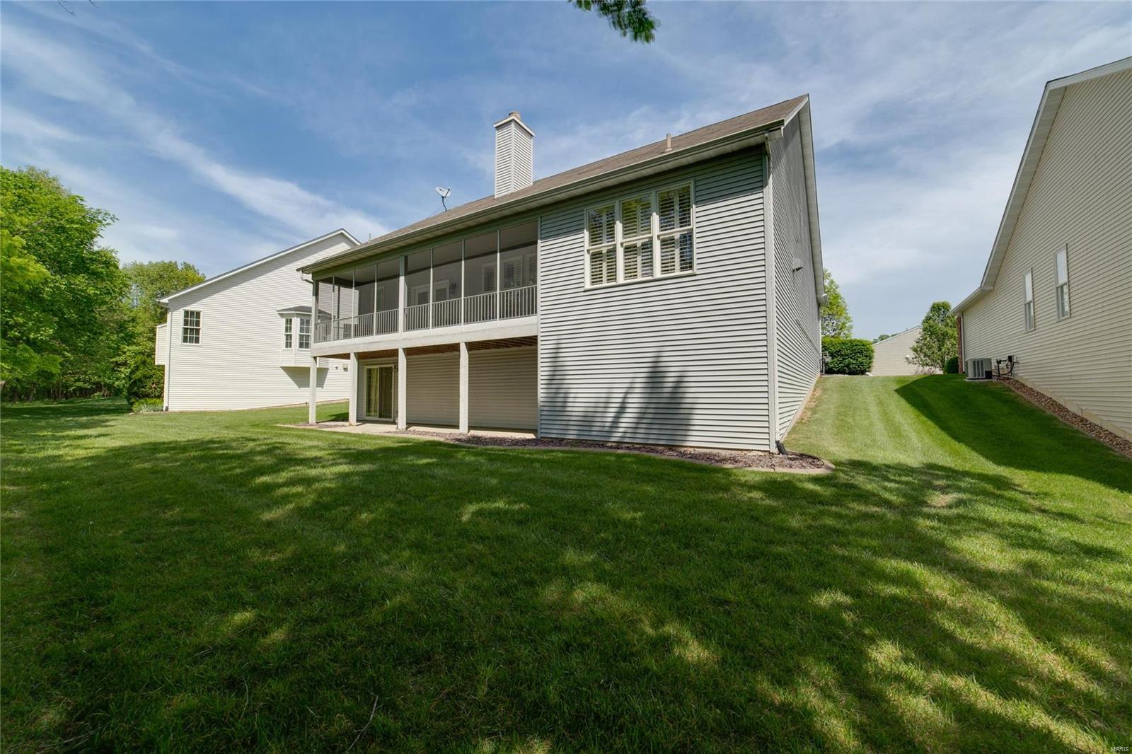 674 Falconcrest Drive