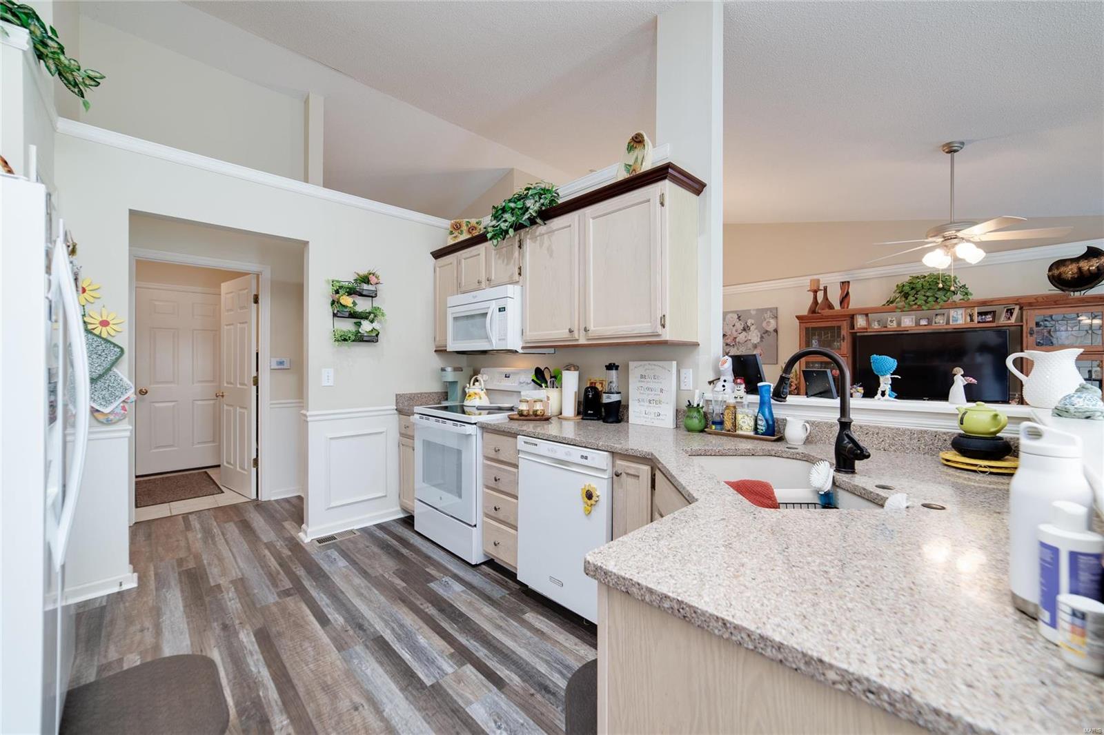 17 Rebecca Terrace Court Unit: 769B