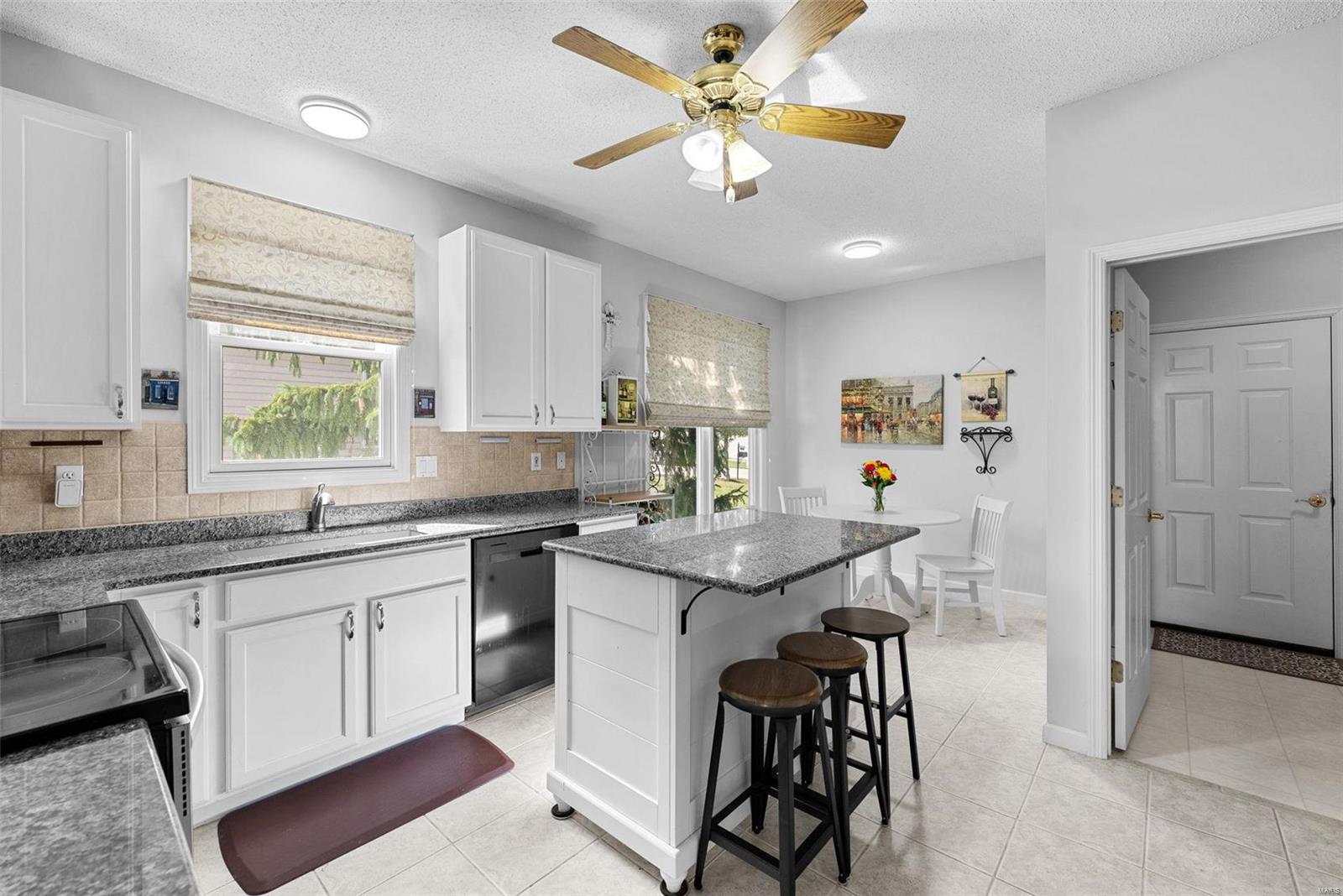 48 Toucan Drive Unit: V