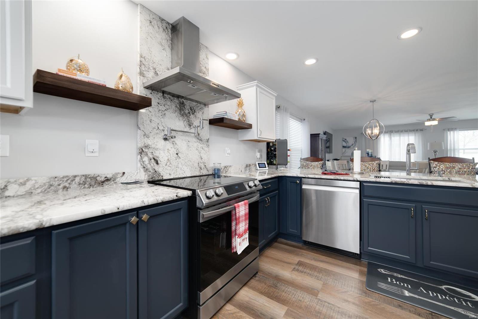 641 Falconcrest Drive