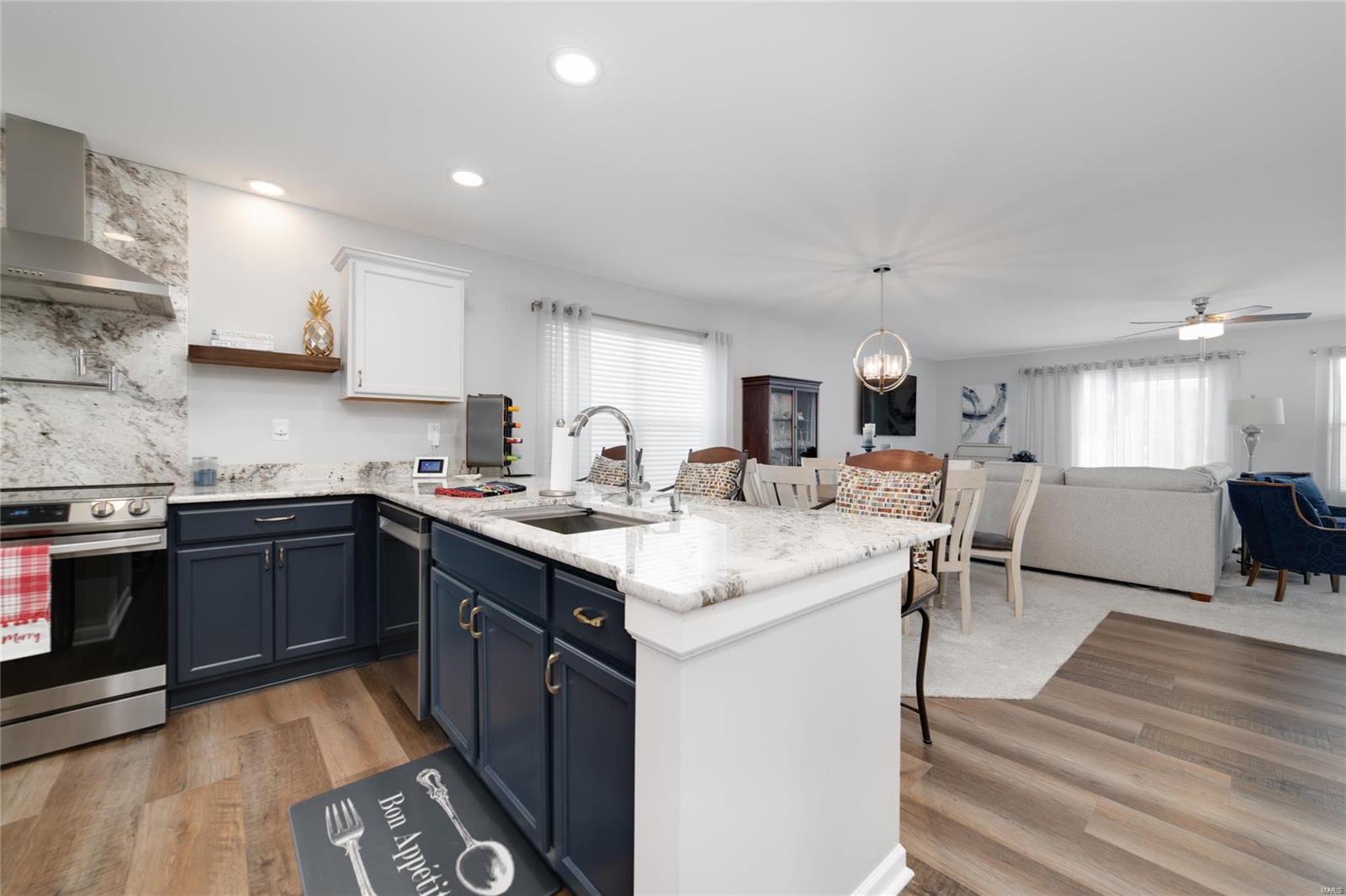 641 Falconcrest Drive