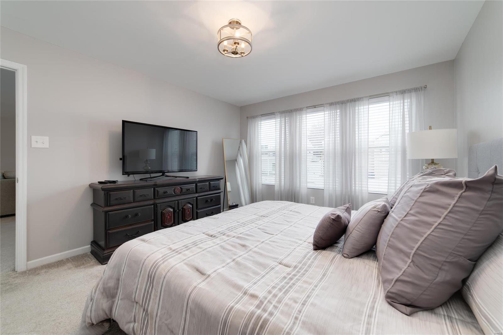 641 Falconcrest Drive