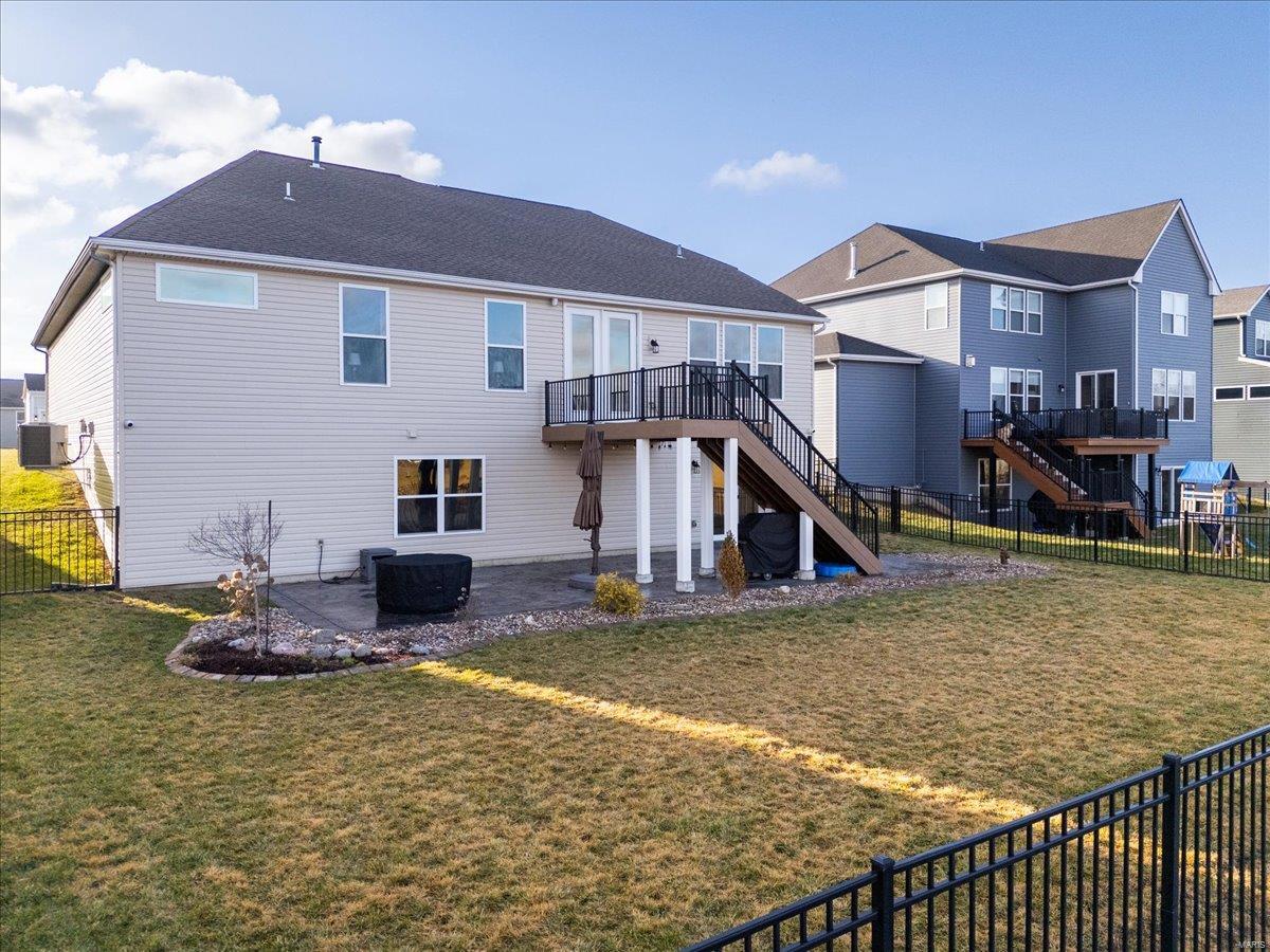 848 Upland Loop