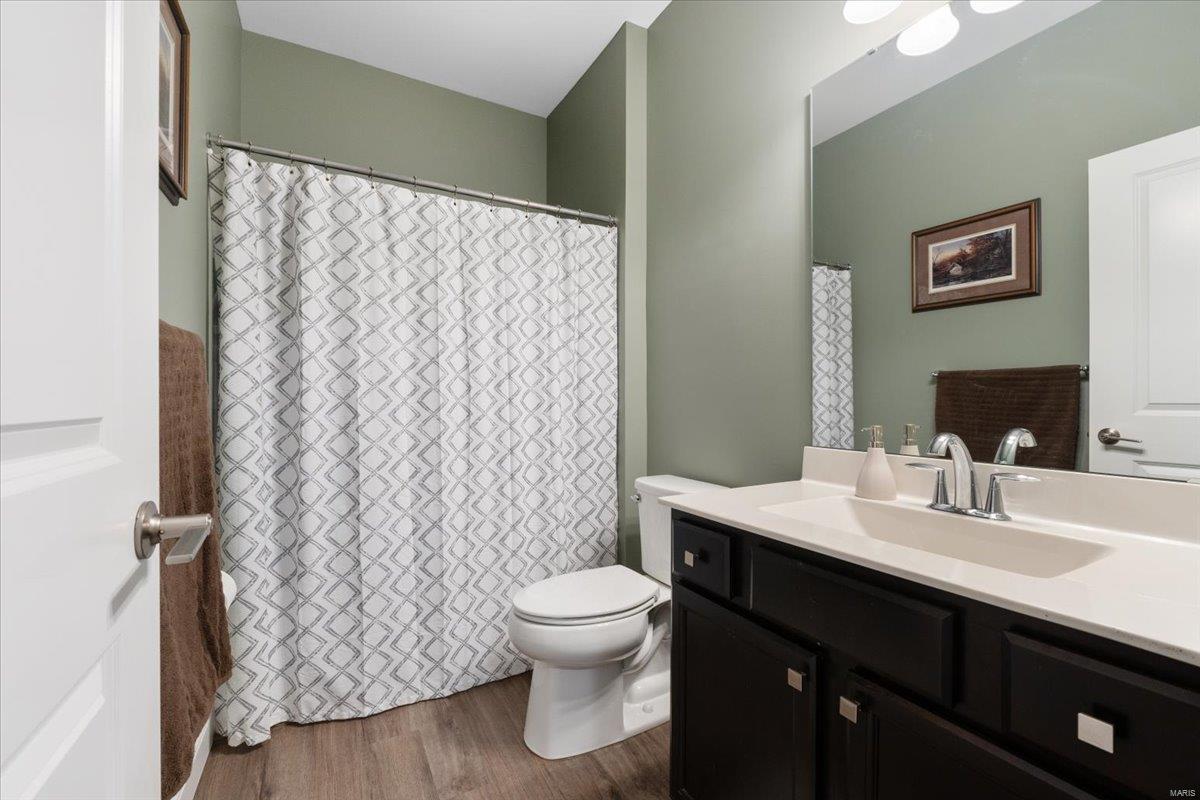848 Upland Loop