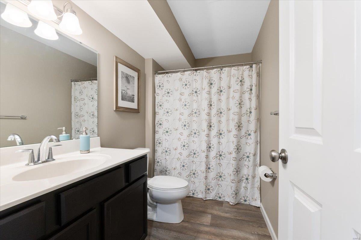 848 Upland Loop